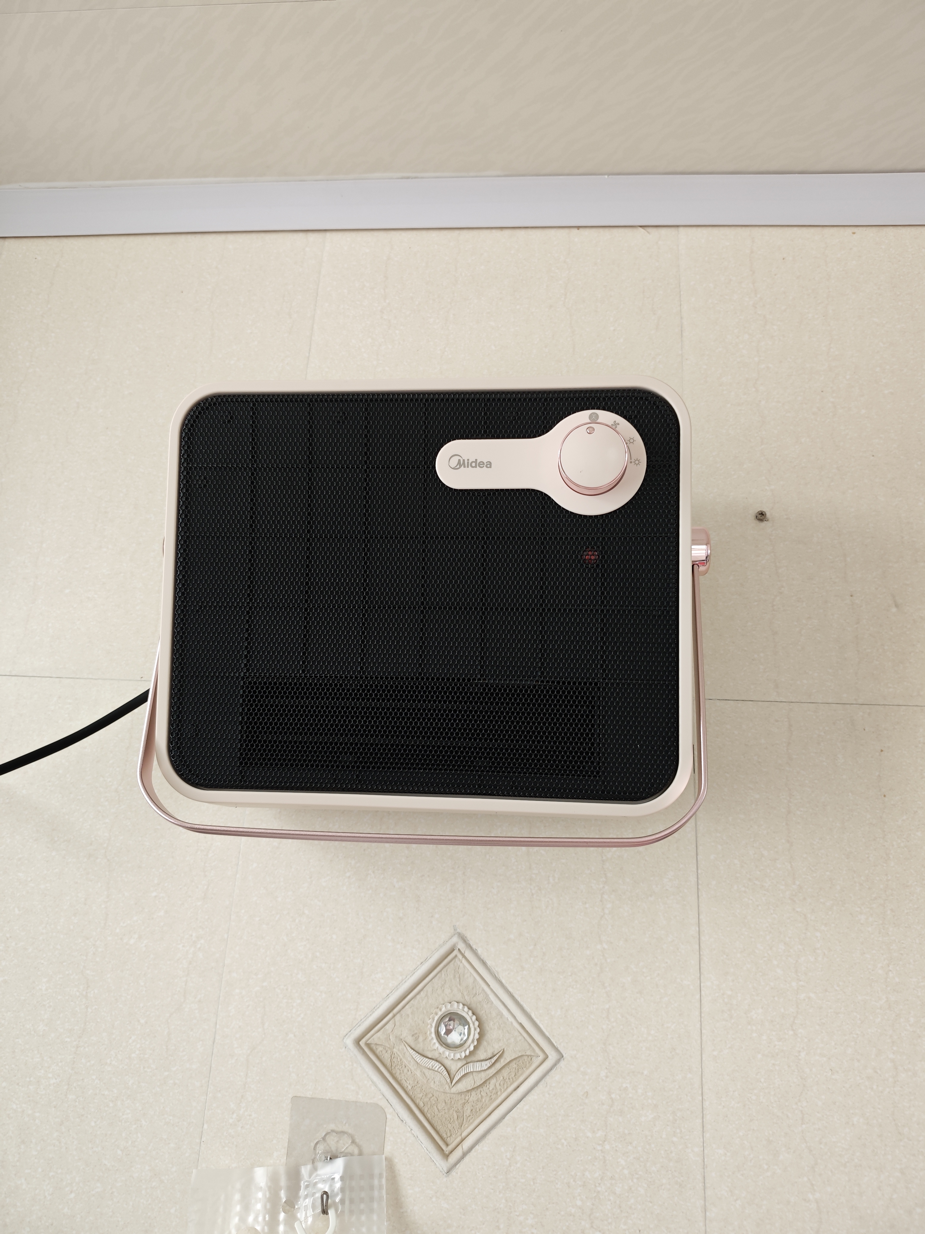 美的（Midea）取暖器浴室壁挂暖风机家用电暖器电暖气片卫生间浴霸办公室两用制热小太阳防水速热节能电暖风 石墨烯速热款HFT20NZ 实拍图