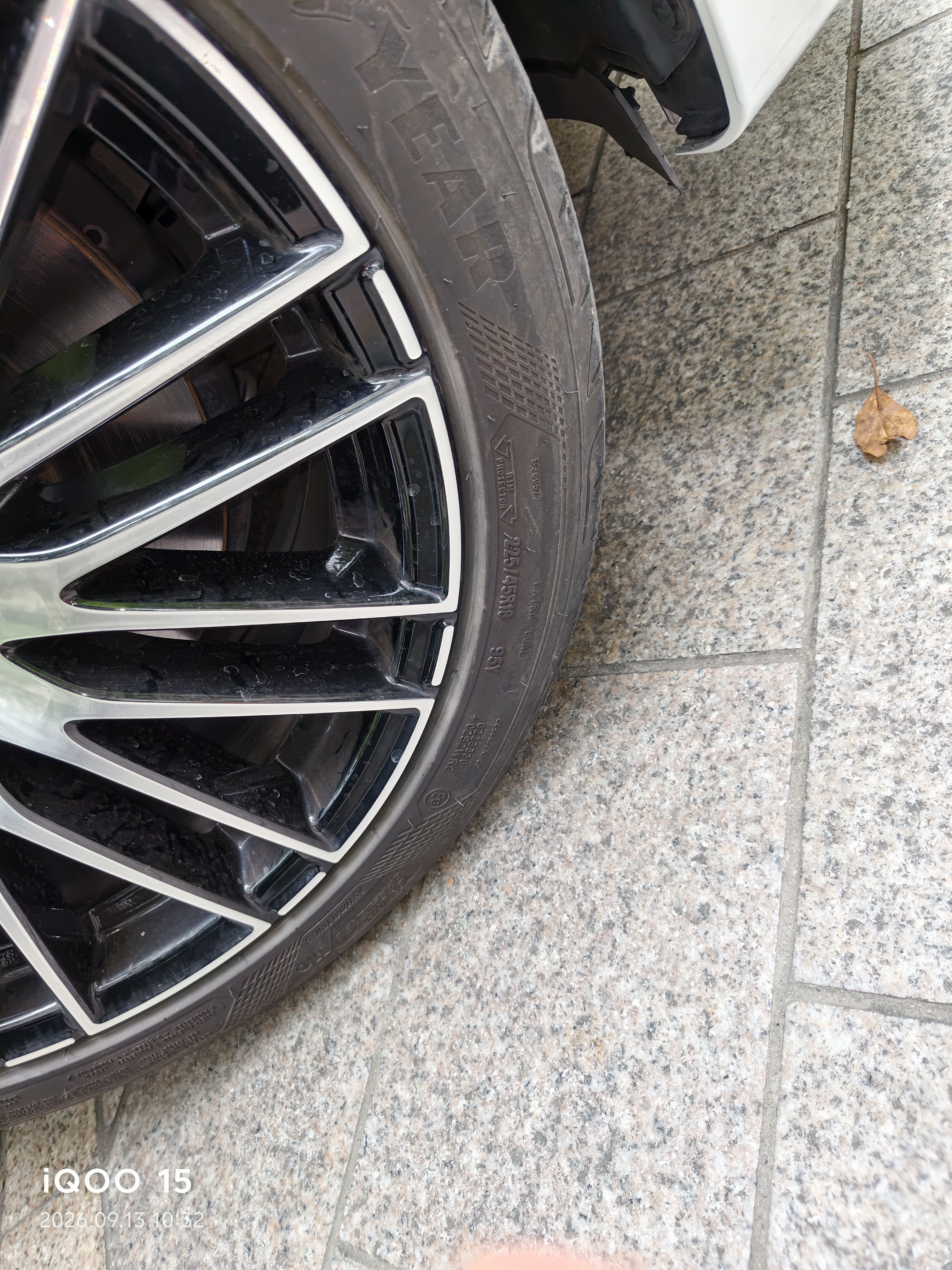 固特异（Goodyear）汽车轮胎 225/45R18 95Y EAG F1 ASY5 鹰驰5代 MO 原配C级 PHEV 实拍图