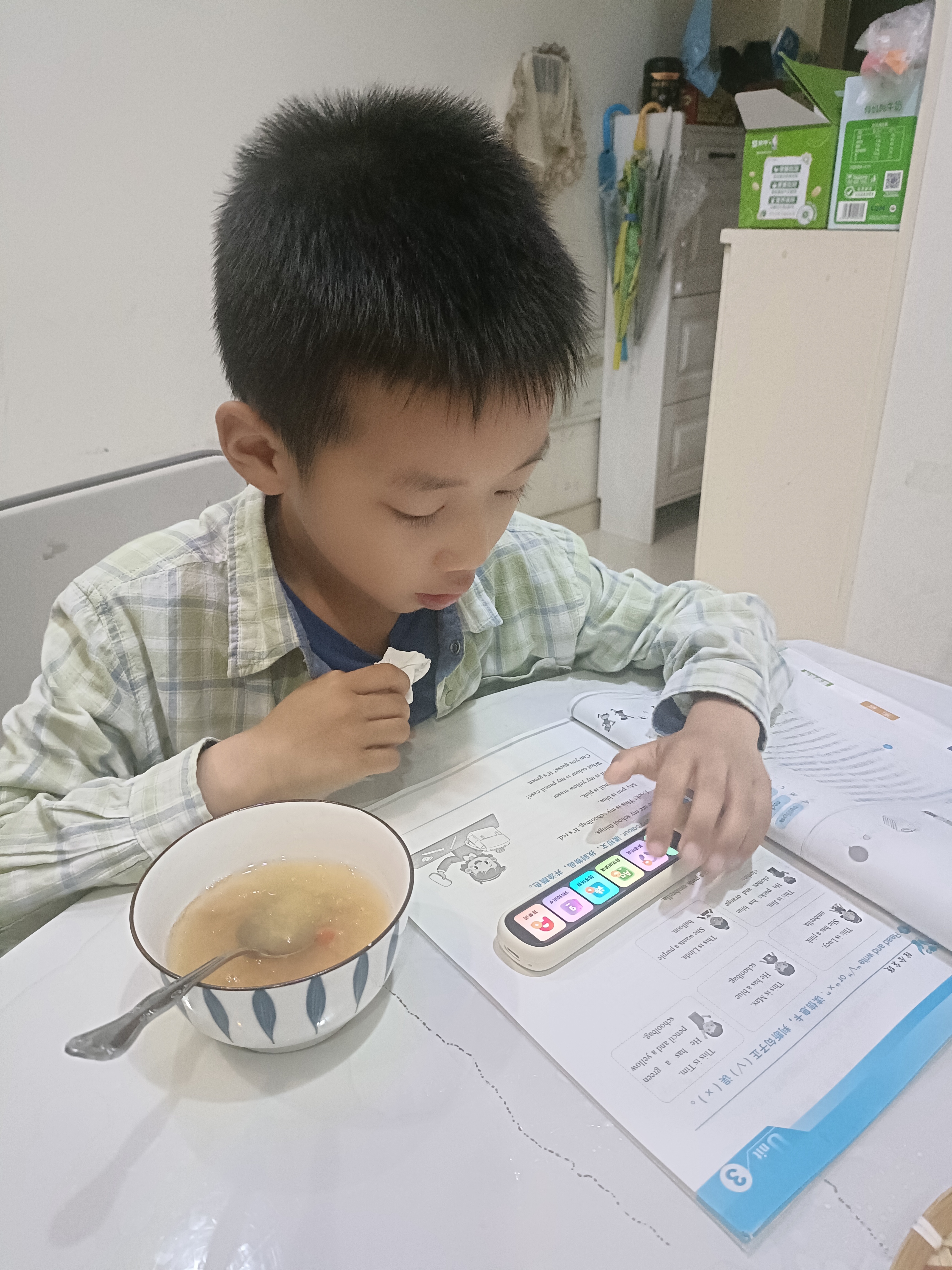 阿尔法蛋词典笔D1Ultra 英语点读笔翻译笔 小学初中高中同步拍照搜题全科学习笔 电子词典扫描笔单词笔 实拍图