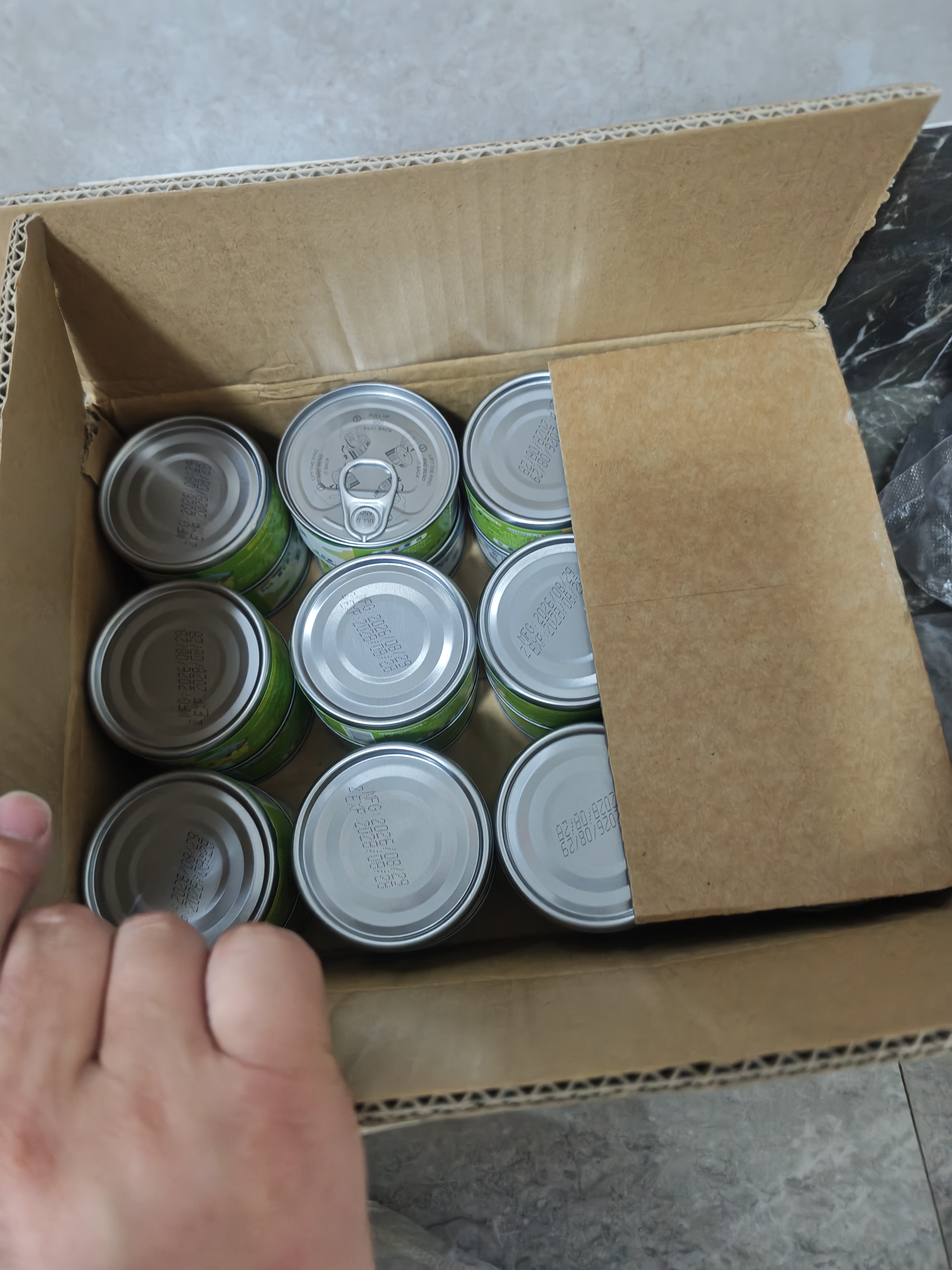 宠磊罐头猫咪零食整箱24幼猫湿粮主食补充营养增肥成幼补水鸡丝 鸡丝高汤补水罐【呵护猫咪肠胃】 24罐 实拍图