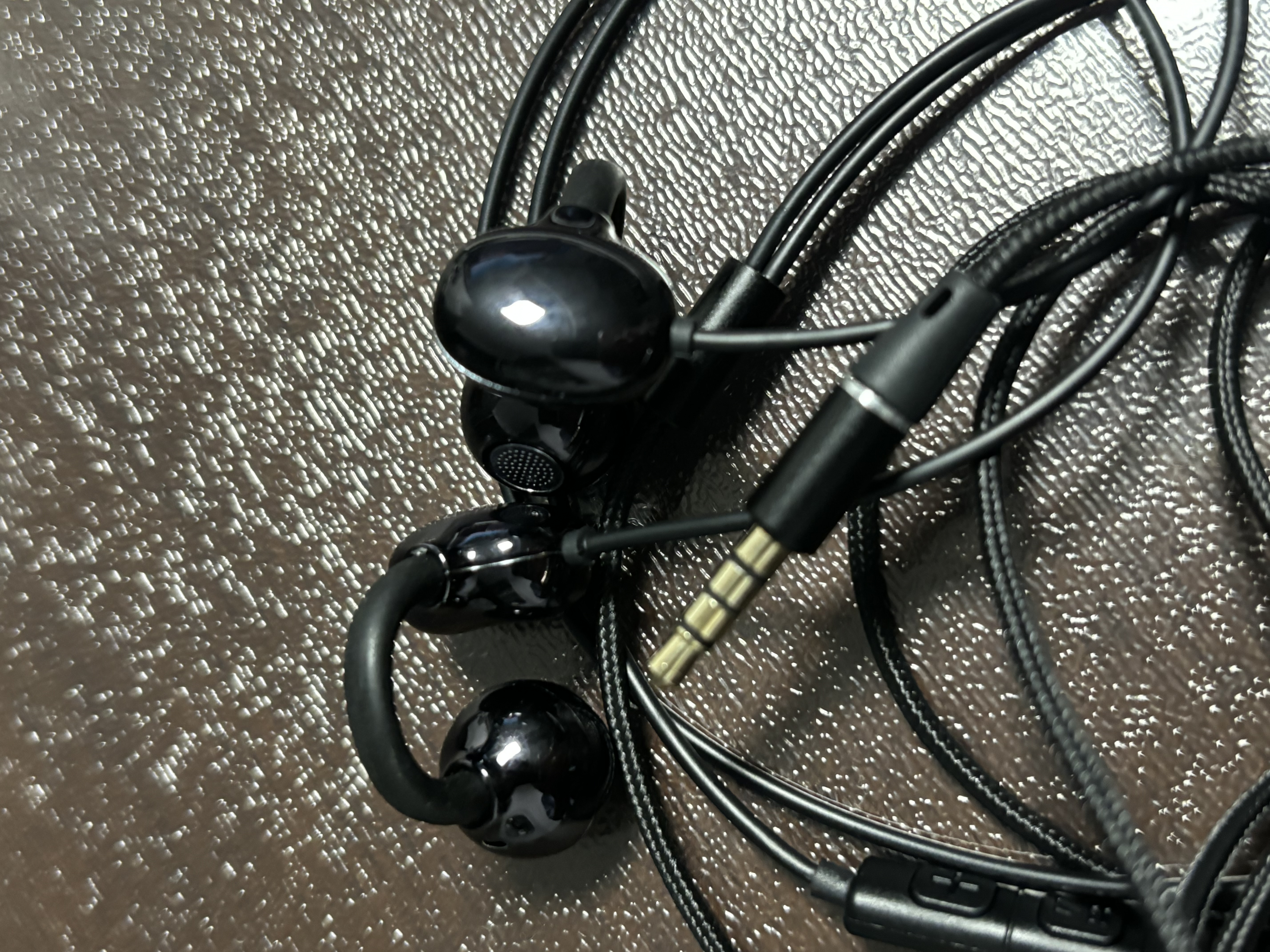 山泽 3.5mm音频延长线公对母耳机连接线带麦克风 立体声电脑手机平板笔记本车载AUX音响 1米YPM110 实拍图