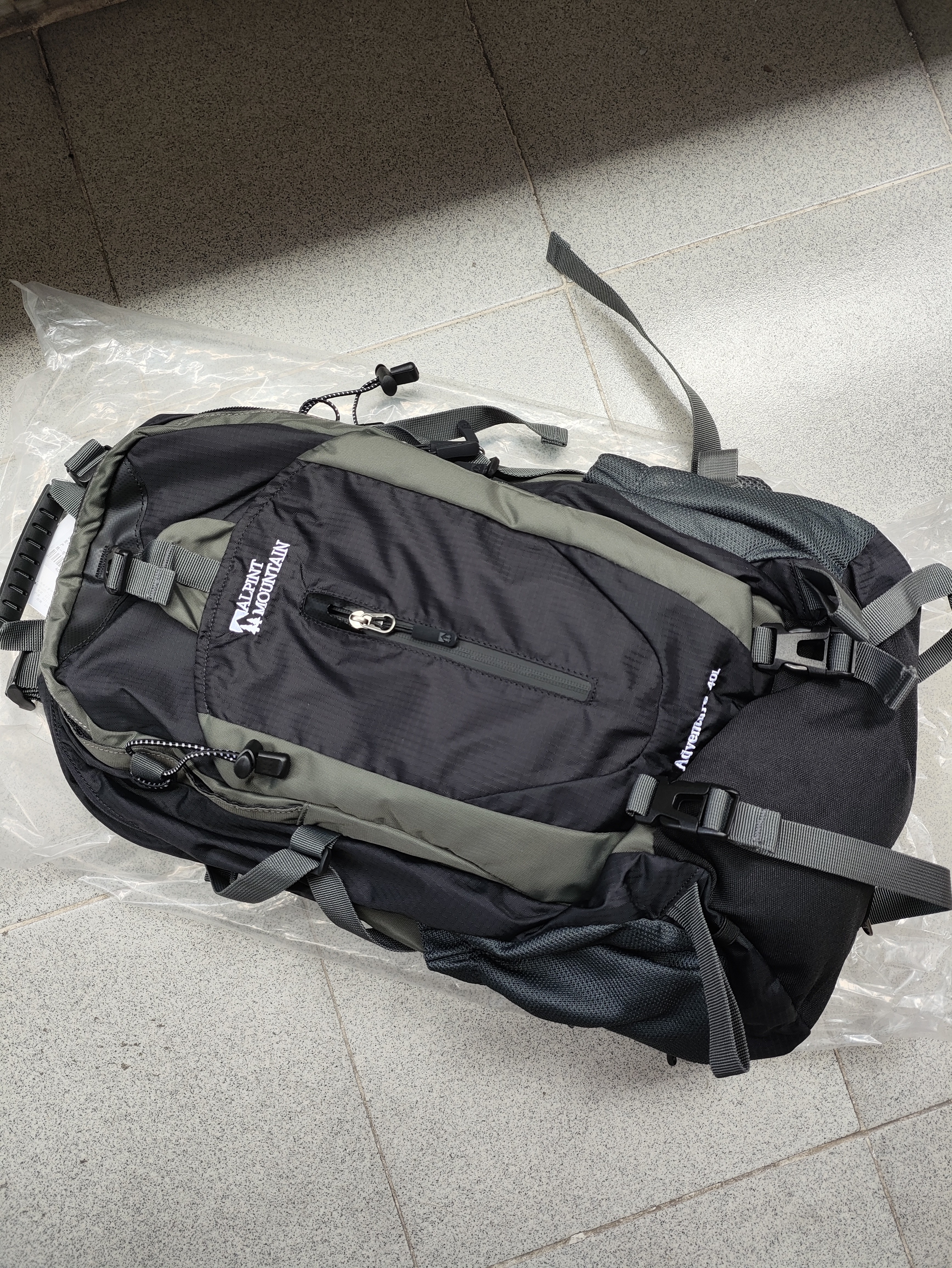 ALPINT MOUNTAIN埃尔蒙特40L登山包徒步旅行背包男士大容量双肩包户外轻便旅行包 实拍图