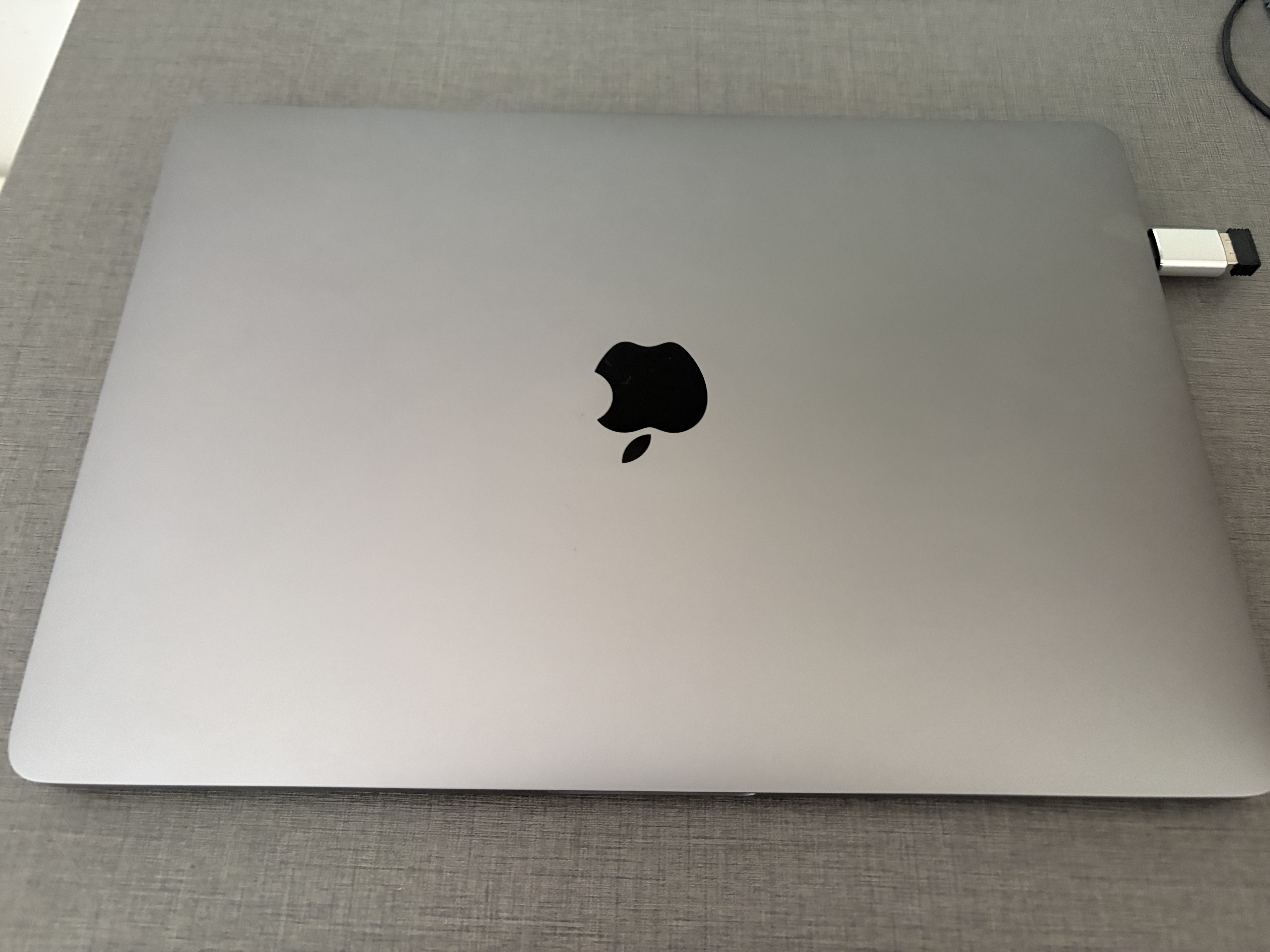 苹果（Apple） MacBook Pro/Air 二手苹果笔记本电脑 商务 办公 游戏 设计 剪辑 99新20款P42灰P72银十代16G/512G 实拍图