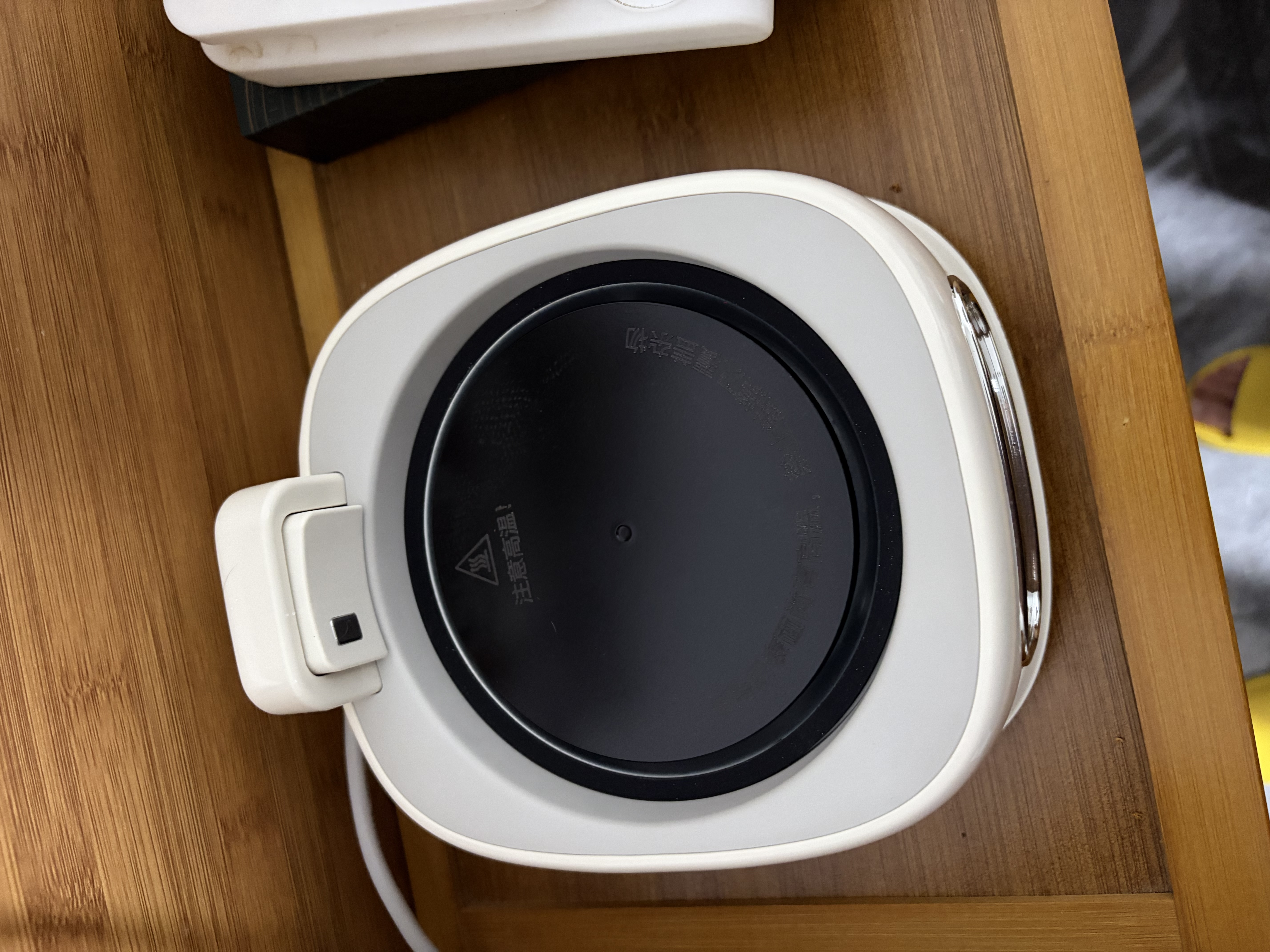 美的（Midea）0胶水全玻璃全自动养生壶煮茶壶母婴智能泡奶机烧水壶恒温电热水壶辅食机花茶壶 MK-YS15B105 1.5L 实拍图