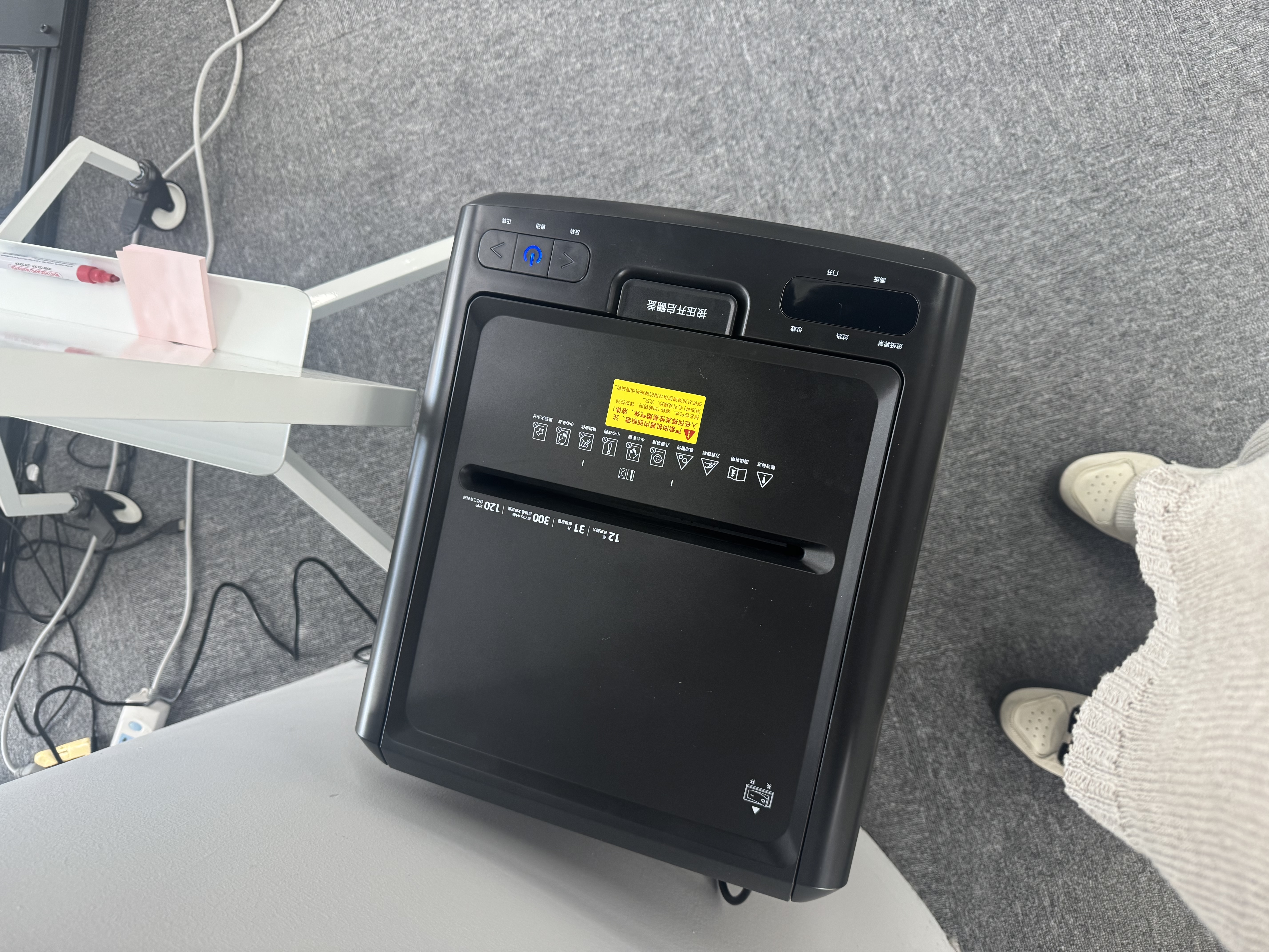 惠普全自动纸仓式双入纸口碎纸机单次可碎300张31L大容量连续碎120min可碎CD/回形针/卡片B30300CC 实拍图