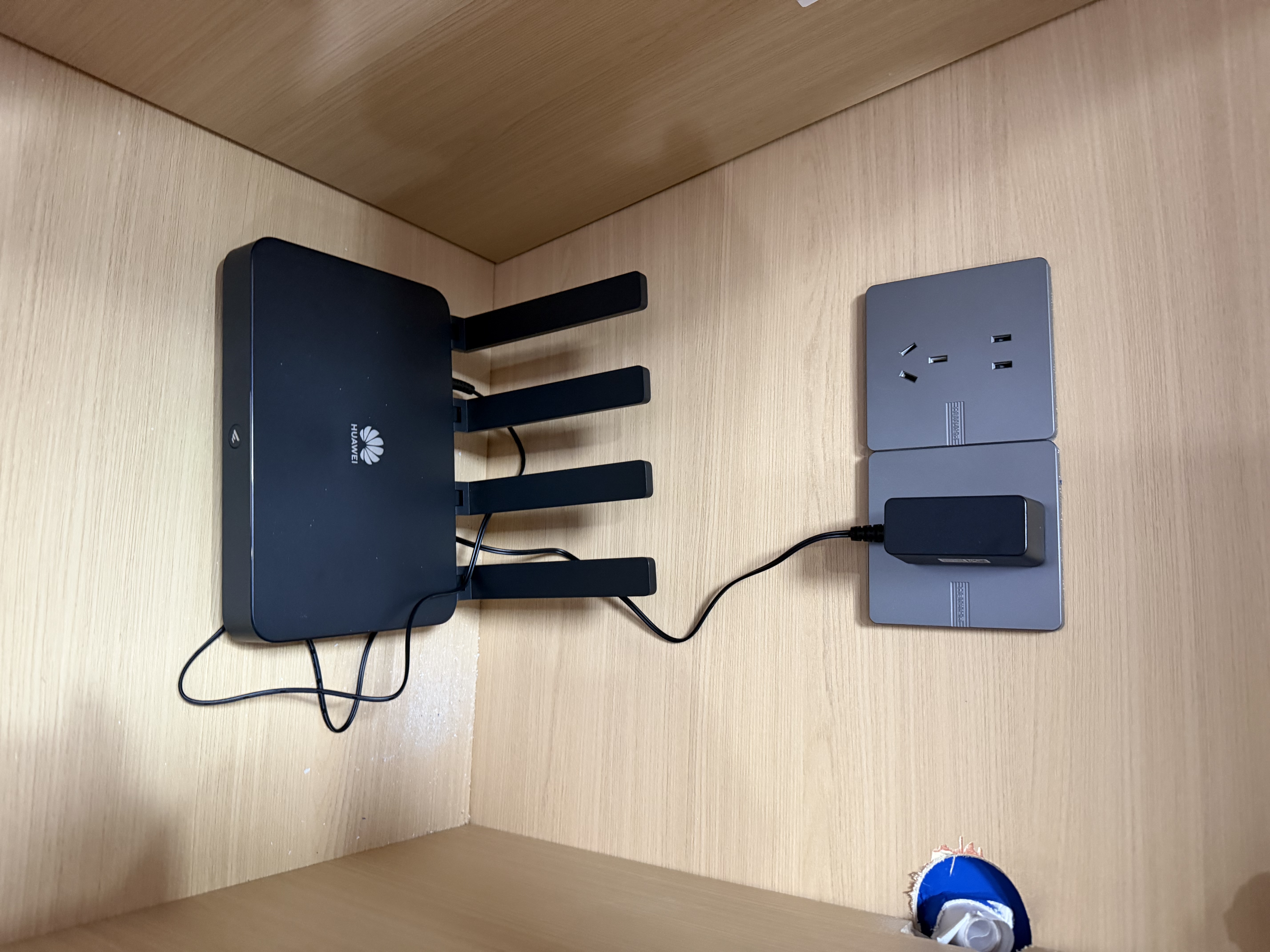 华为无线路由器千兆wifi7 企业级家用eKitEngine E3 穿墙王信号增强放大器 2.5G口 Mesh组网AR180系列 实拍图