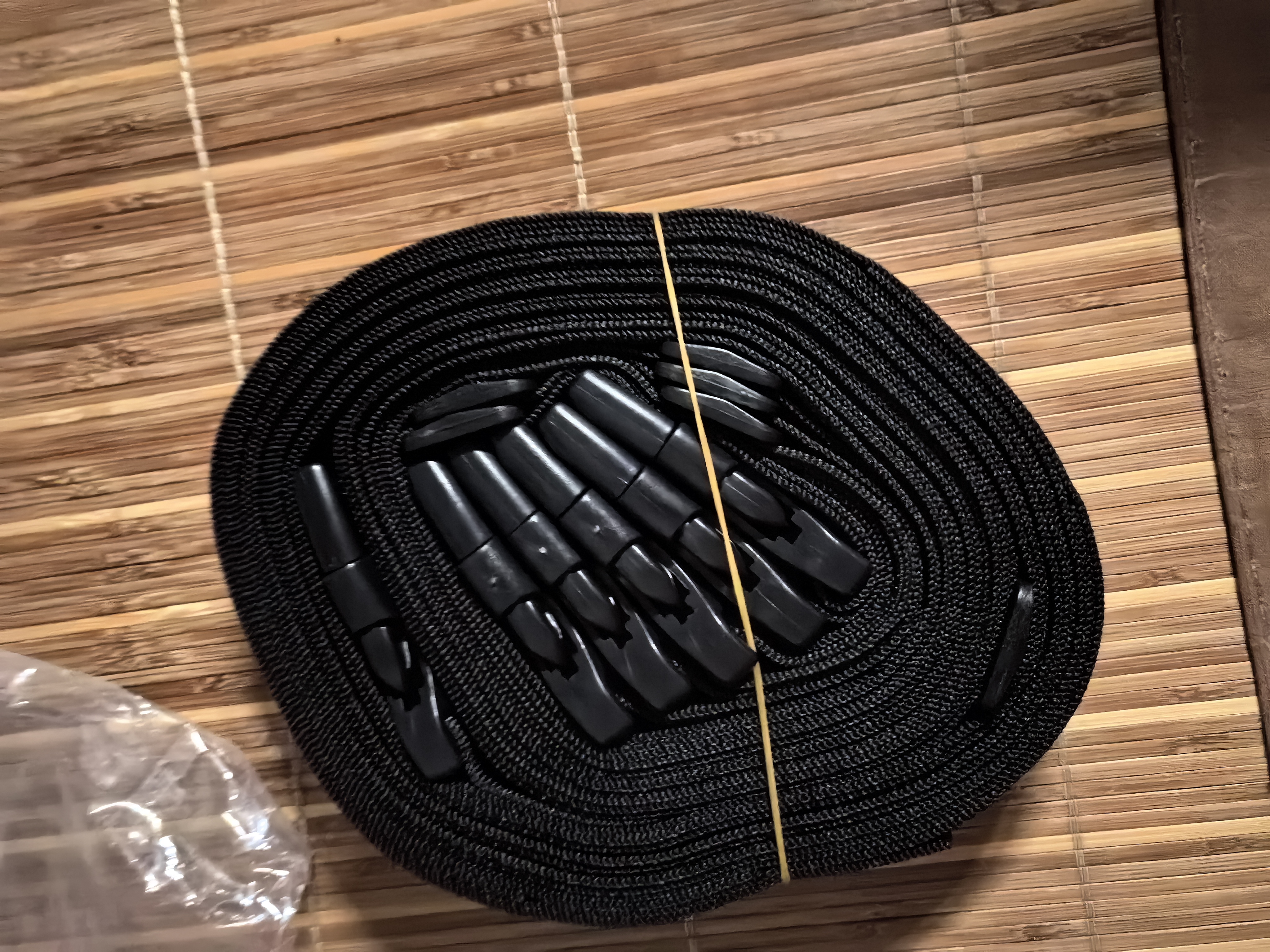 贝傅特 打包带卡扣 尼龙加厚打包带货物捆扎带插扣捆扎带卡扣式 25*1.4米黑色6条  实拍图