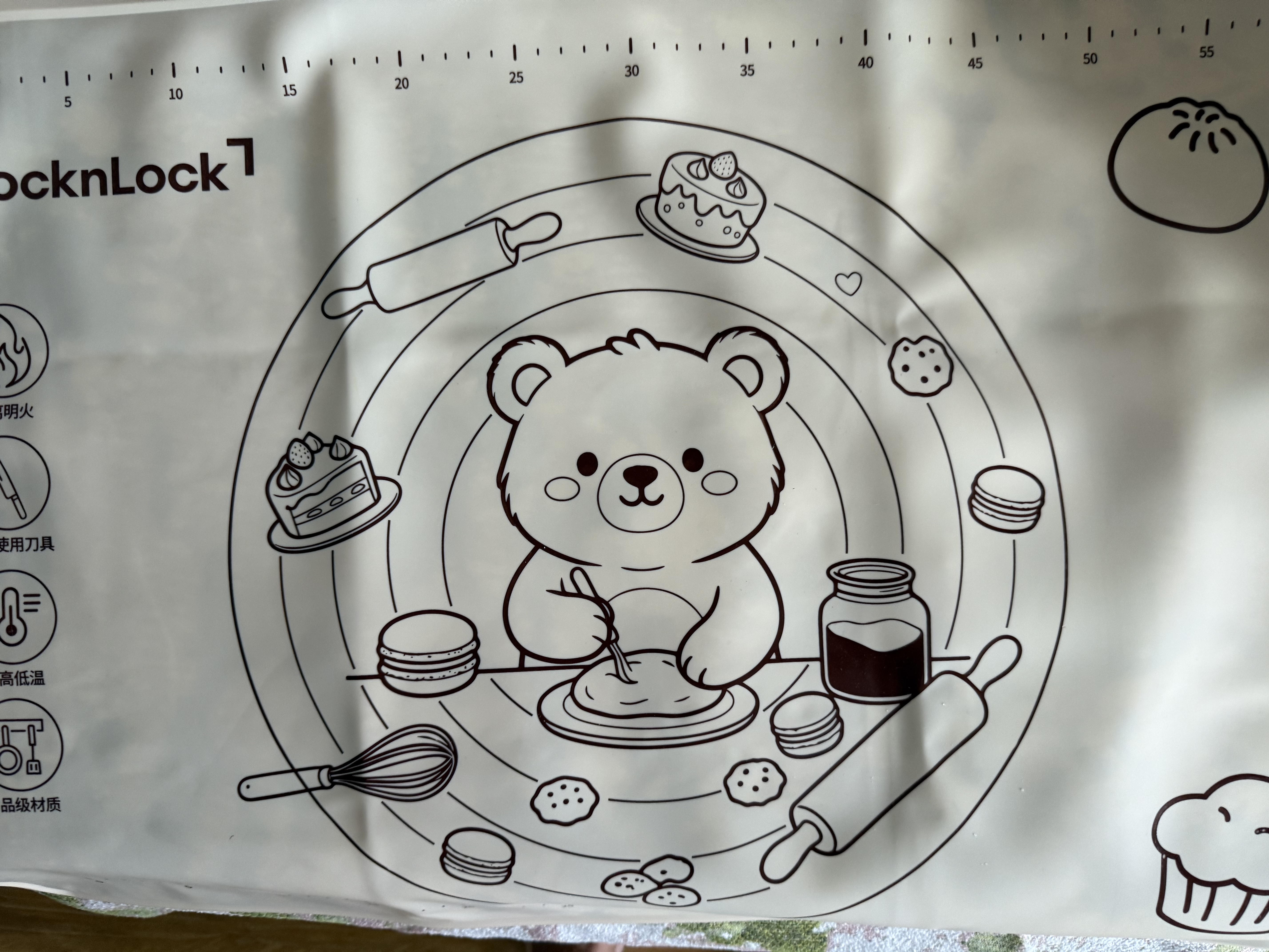 LOCK&LOCK揉面垫食品级硅胶擀面垫家用和面垫防滑不粘加厚型烘焙套装 小飞象【铂金硅胶】70*50 【抗菌99.9%】送擀面杖+切面刀 实拍图