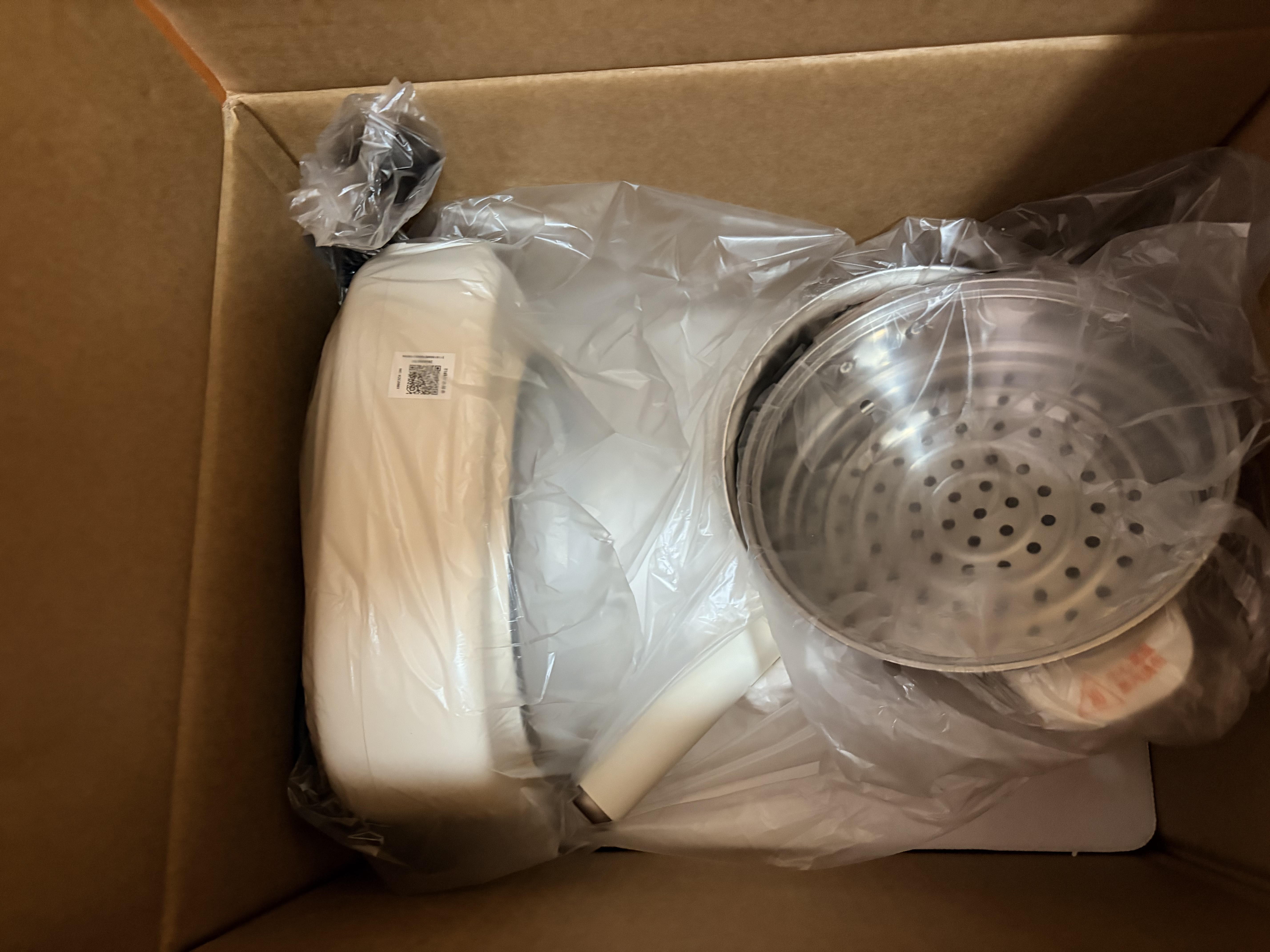 美的（Midea）电煮锅 小电锅 电蒸锅 电火锅 电热锅 分体式可拆洗 2.6L学生宿舍多功能锅 泡面锅 XZC2061 配蒸笼 实拍图