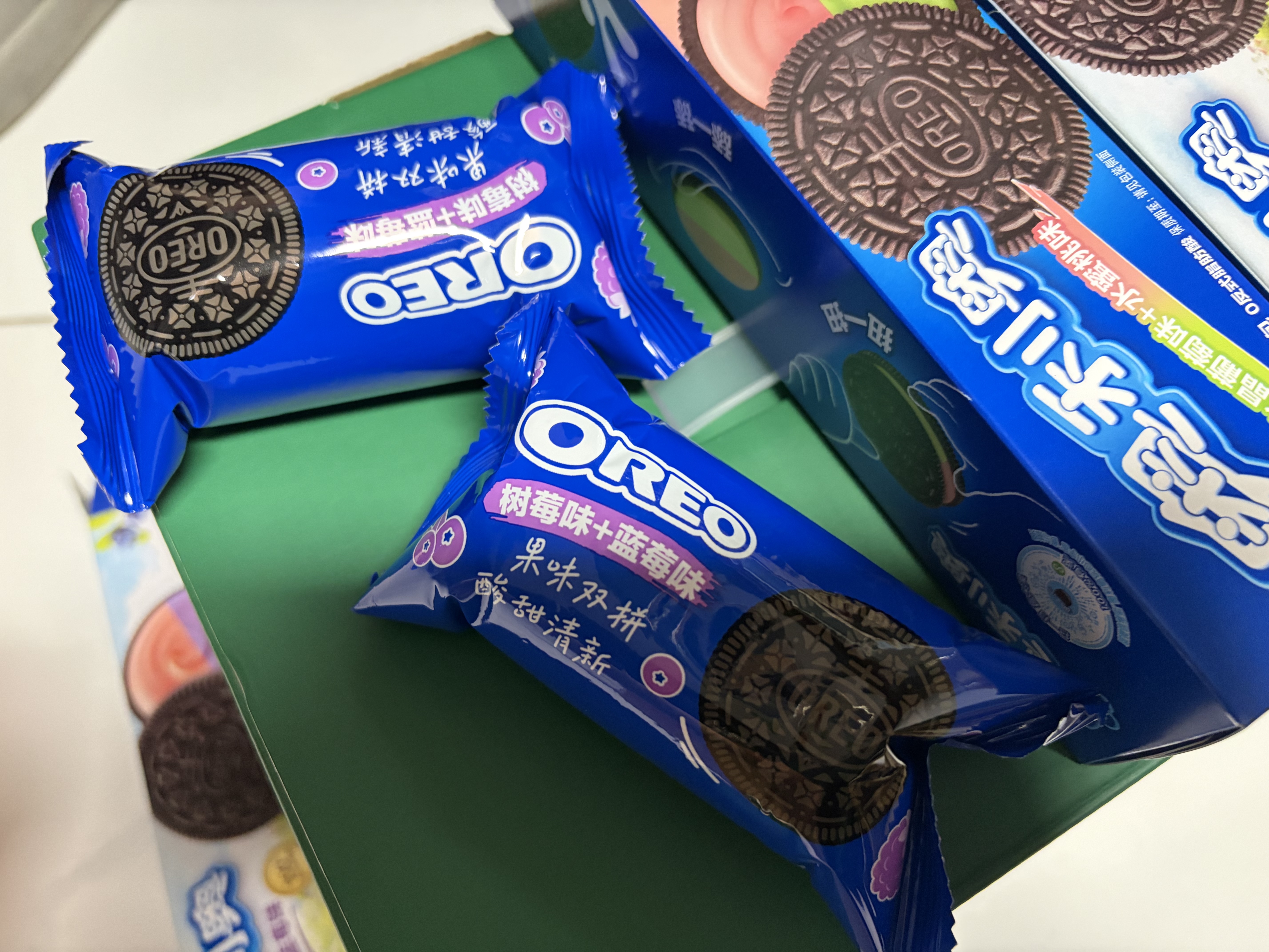 奥利奥（Oreo）夹心饼干缤纷双果味双口味装97gX4休闲零食大礼包 早餐下午茶  实拍图