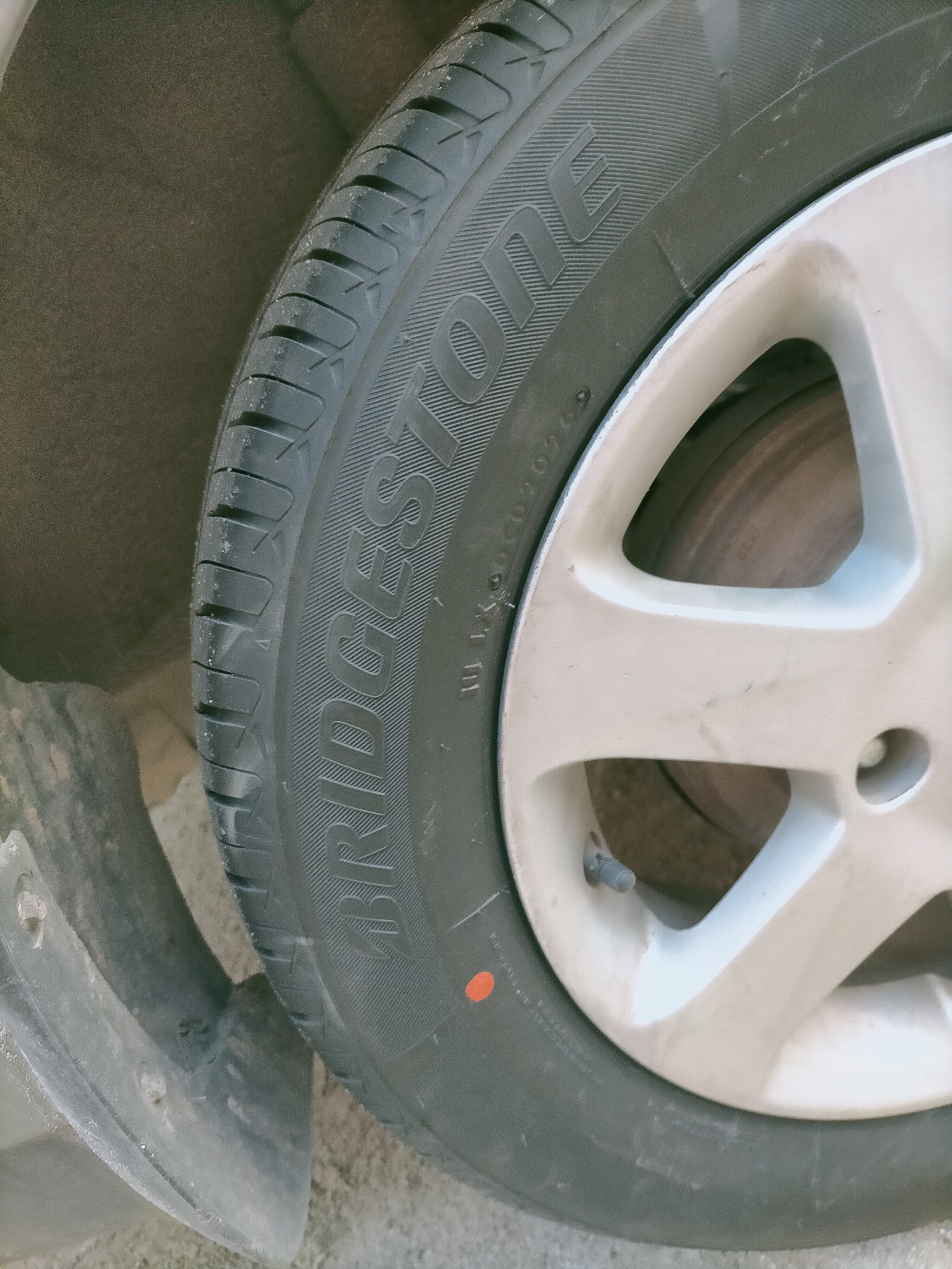 普利司通汽车轮胎 185/65R15 88H TECHNO原配凯越适配伊兰特/爱丽舍25年胎 实拍图