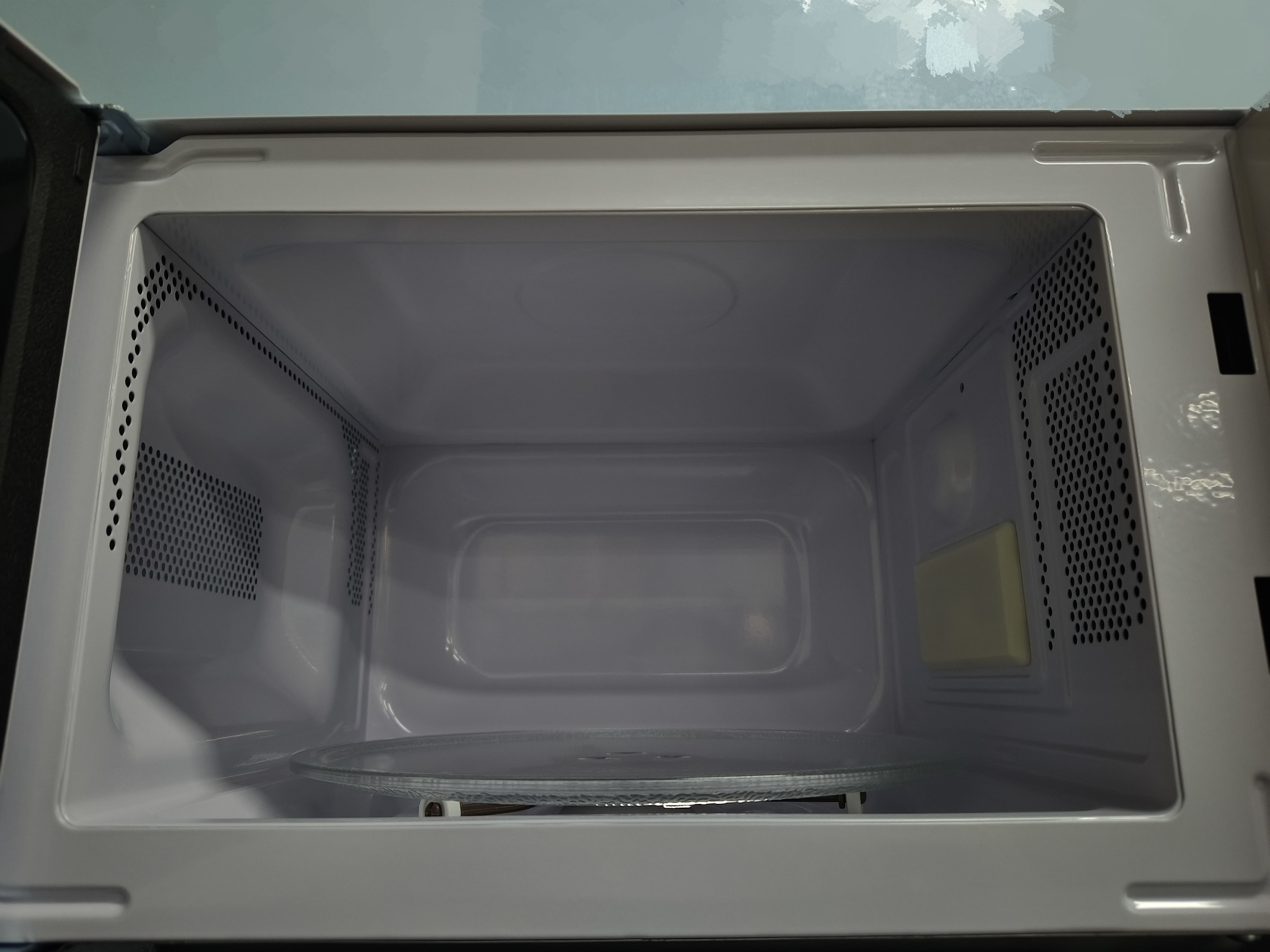 美的（Midea）快捷微波炉 家用小型 360°转盘加热 旋钮操控 易洁内胆2026新款升级（M1-L213B二代） 实拍图