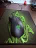 雷蛇（Razer）炼狱蝰蛇标准版有线鼠标 人体工学 电竞游戏 右手通用型 吃鸡/LOL/CSGO游戏鼠标 黑色 实拍图