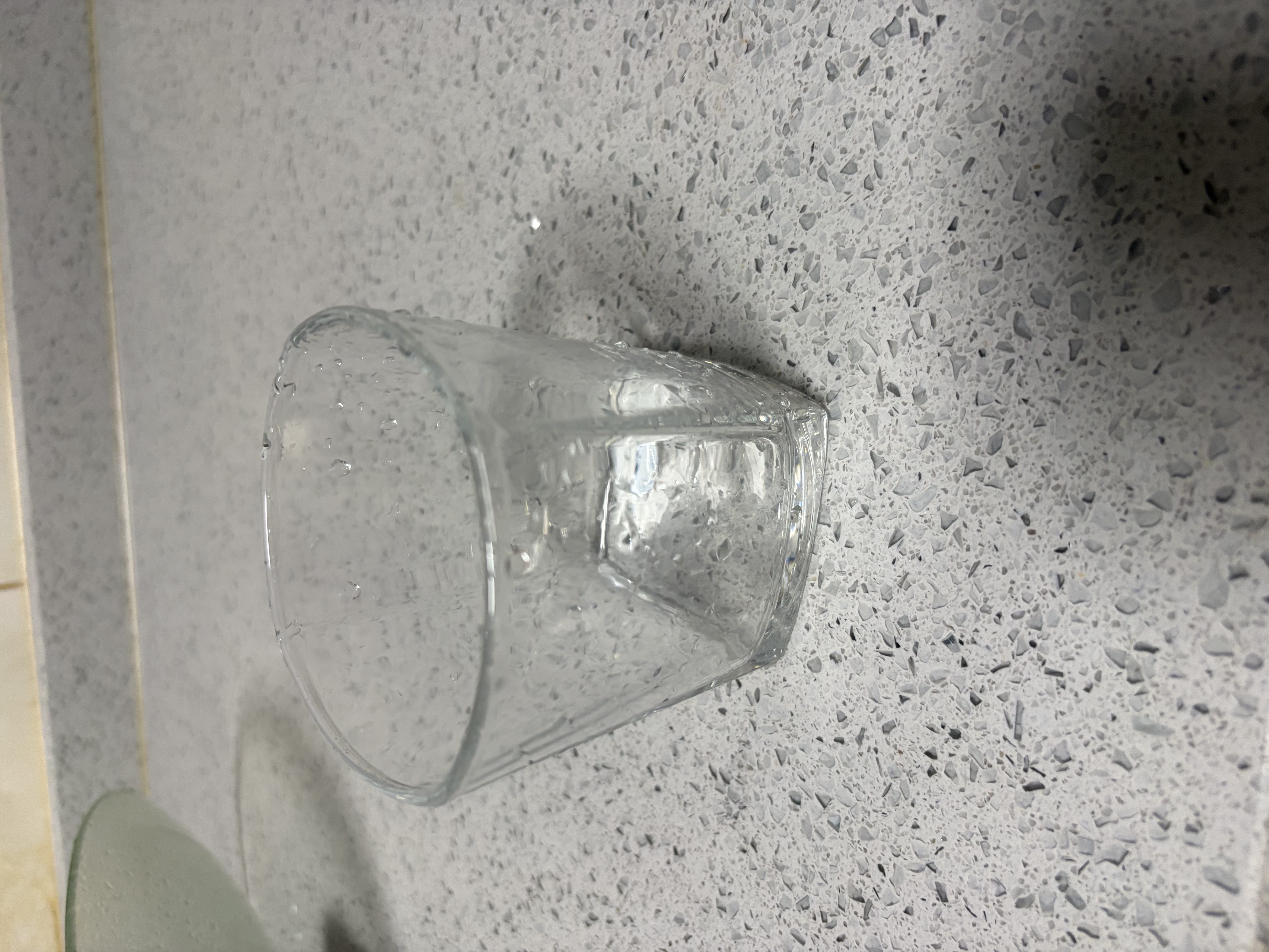 青苹果耐热玻璃冷水壶水杯套装 2500ml凉水壶*1只+晶方玻璃杯295ml*6只 实拍图