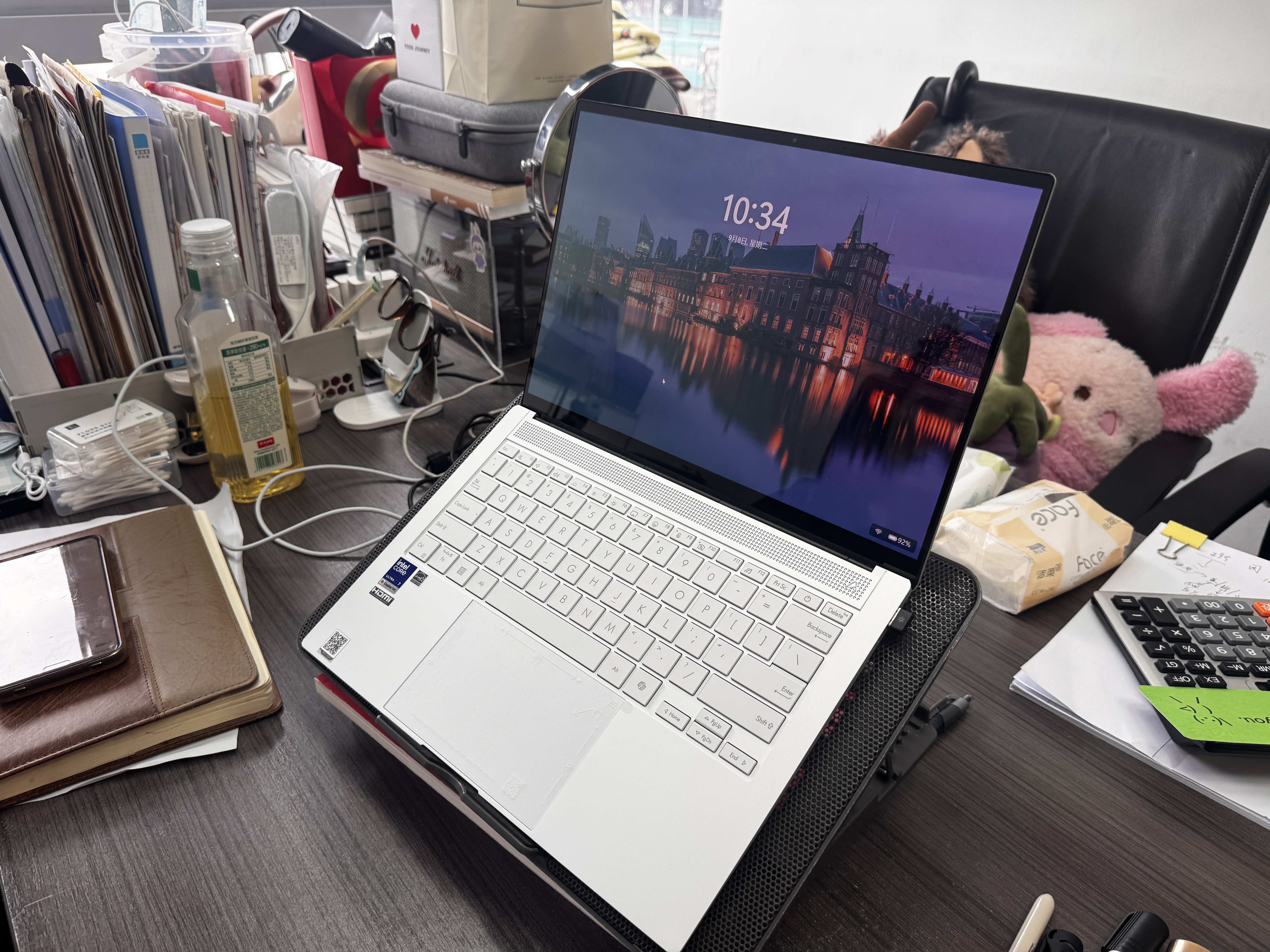 华硕灵耀14 Air 国家补贴 酷睿Ultra7 lunar lake 2.8K 120Hz OLED 1.1cm超轻薄AI电脑(258V 32G 1T) 实拍图