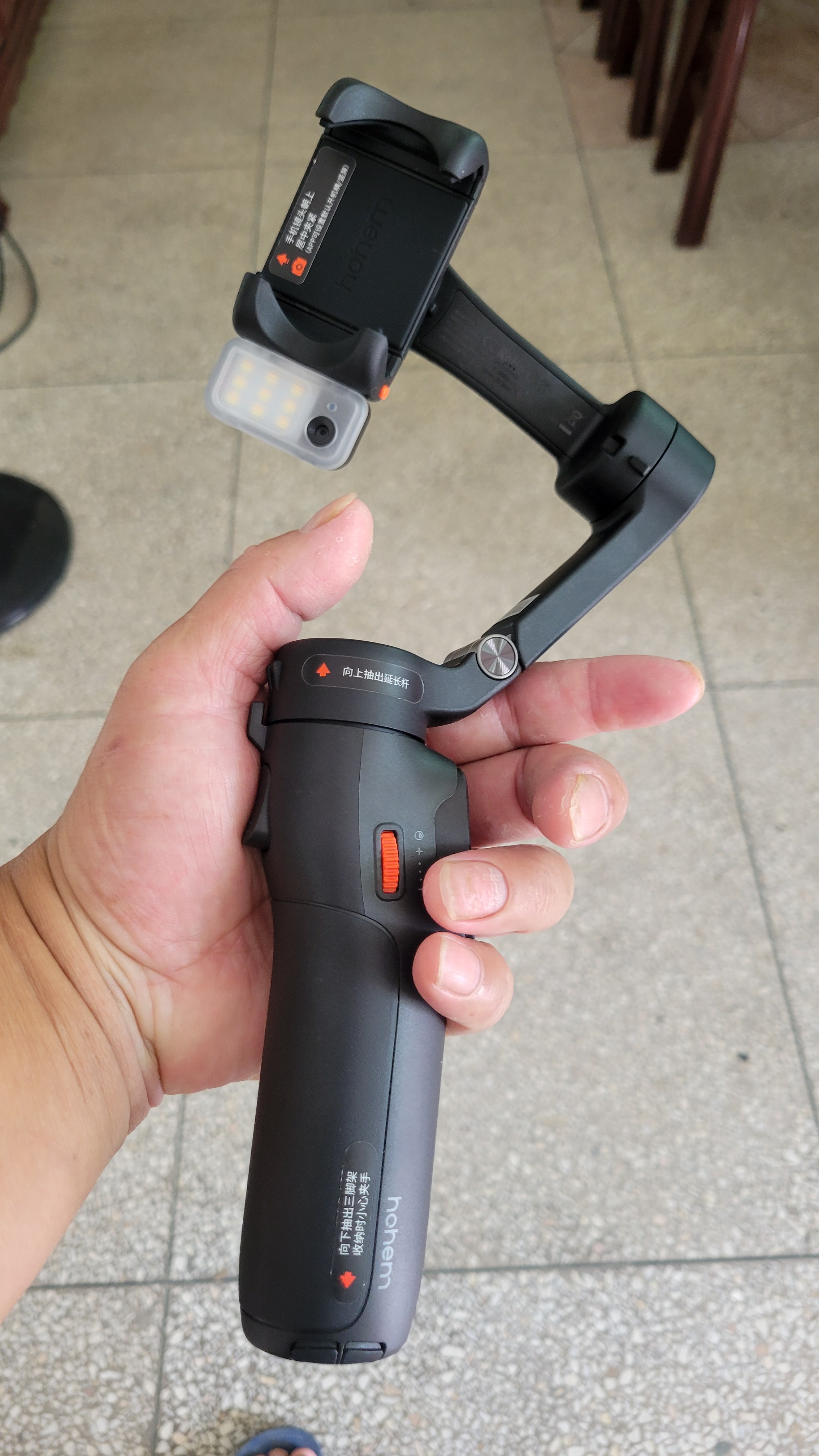 浩瀚卓越（hohem）V3 手机稳定器手持云台智能自拍杆360°遥控自拍三轴防抖AI追踪拍摄短视频直播Vlog神器 实拍图