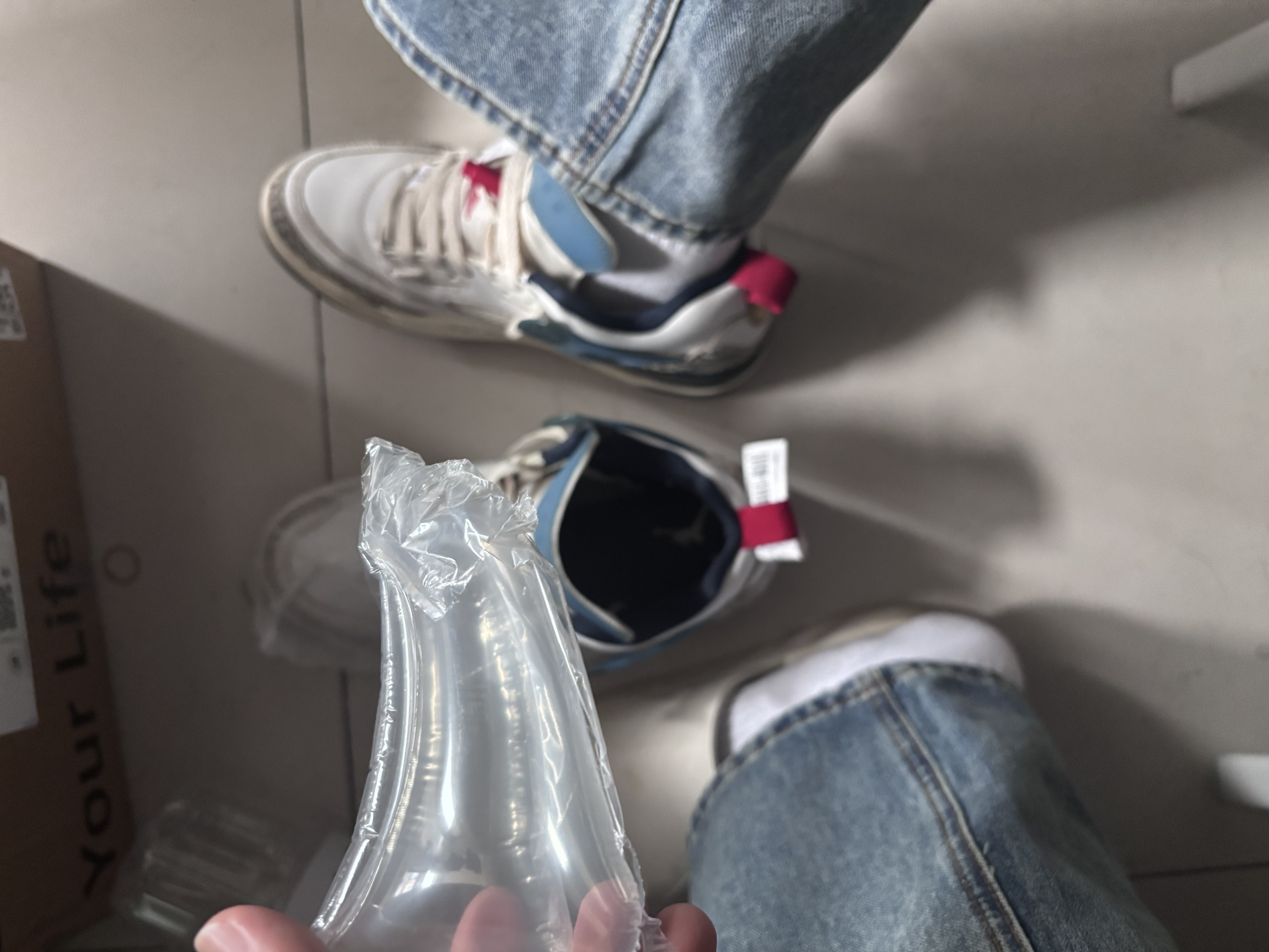 【换季推荐】洗衣洗鞋服务 洗羽绒服/毛呢大衣/外套/洗鞋任洗 顺丰免费取送 干洗/湿洗 高温消毒杀菌 衣鞋*任洗3件 预约今日上门 实拍图