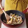 特福（Tefal）平底锅不粘锅炒锅28cm钛无限6倍耐磨红点温控电磁炉通用易洁进口 实拍图