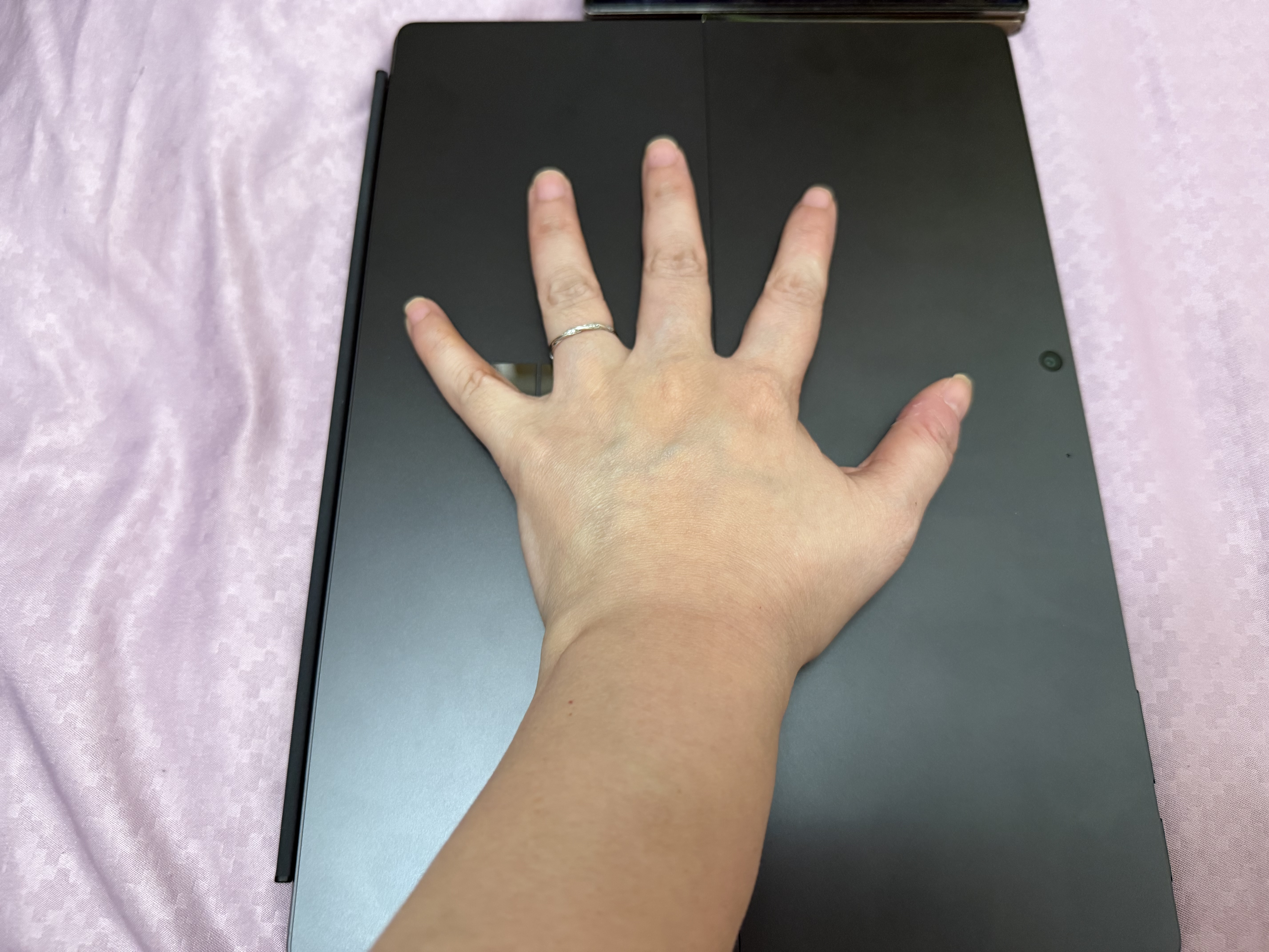 微软（Microsoft）新一代 Surface Pro 13英寸（第12代）二合一笔记本电脑 国家补贴 骁龙 X2 Elite 16G 1TB 典雅黑 实拍图