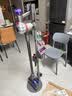 戴森（DYSON） V8无绳吸尘器 手持无线吸尘器 除螨 宠物 家庭适用 实拍图