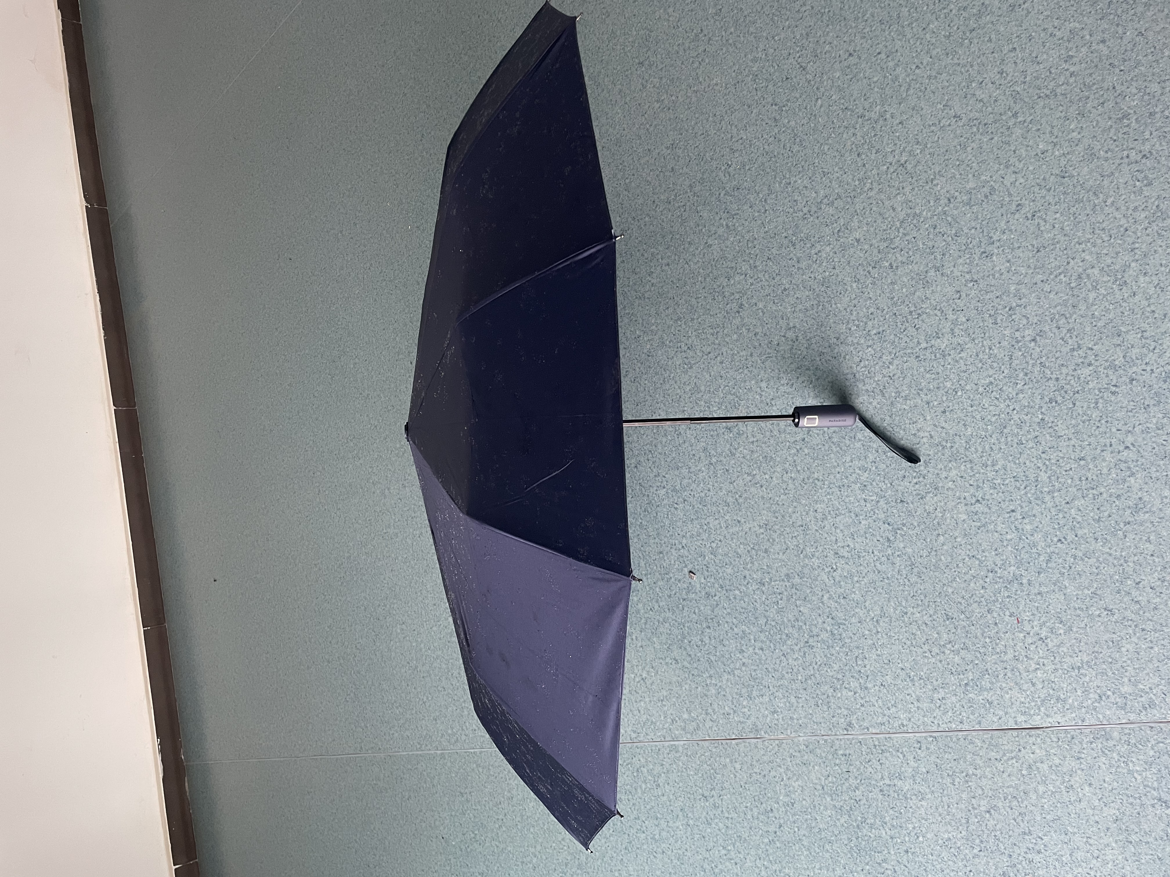 天堂伞 全自动阳伞三折 12骨加大加固晴雨伞黑胶防晒伞遮阳伞 深邃蓝 实拍图