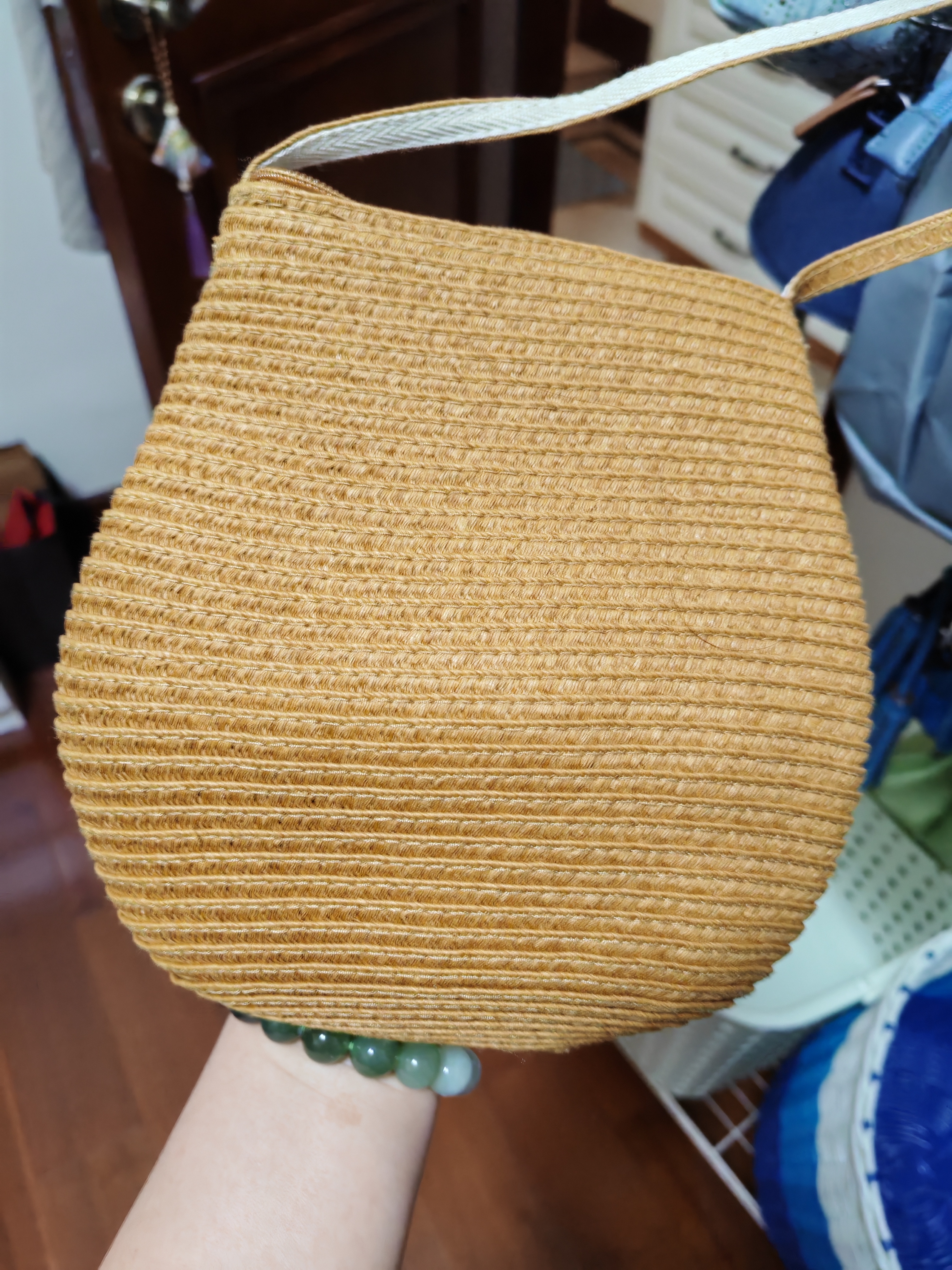 MUJI 纸编 斜挎包 包包女包 便携 单肩 编织包 小包 贝壳状 浅棕色 实拍图