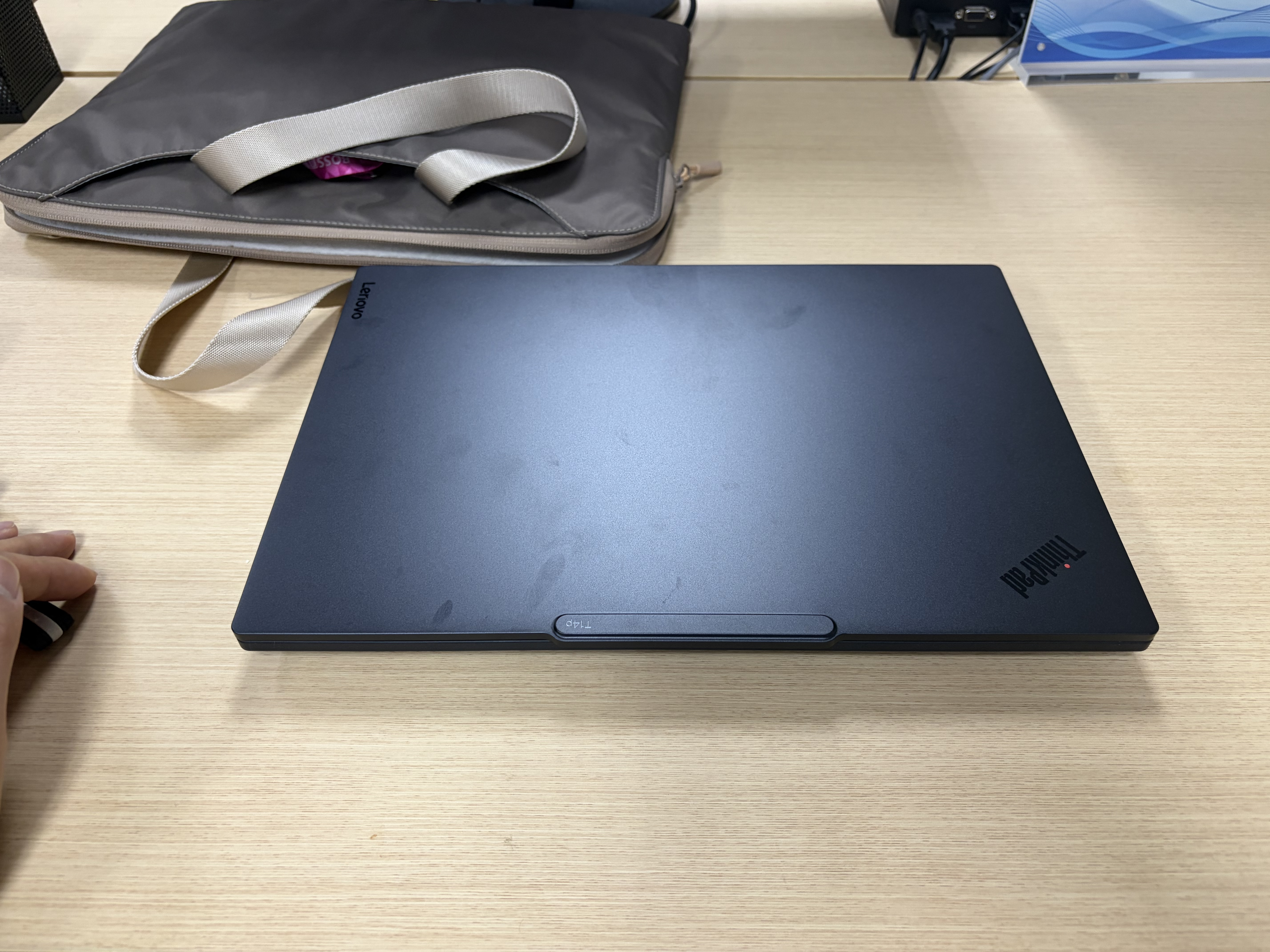 ThinkPad【国家补贴15%】T14p 2026 AI PC高性能工程师笔记本电脑 酷睿Ultra5 338H 32G 1TB 3K 商务办公本 实拍图