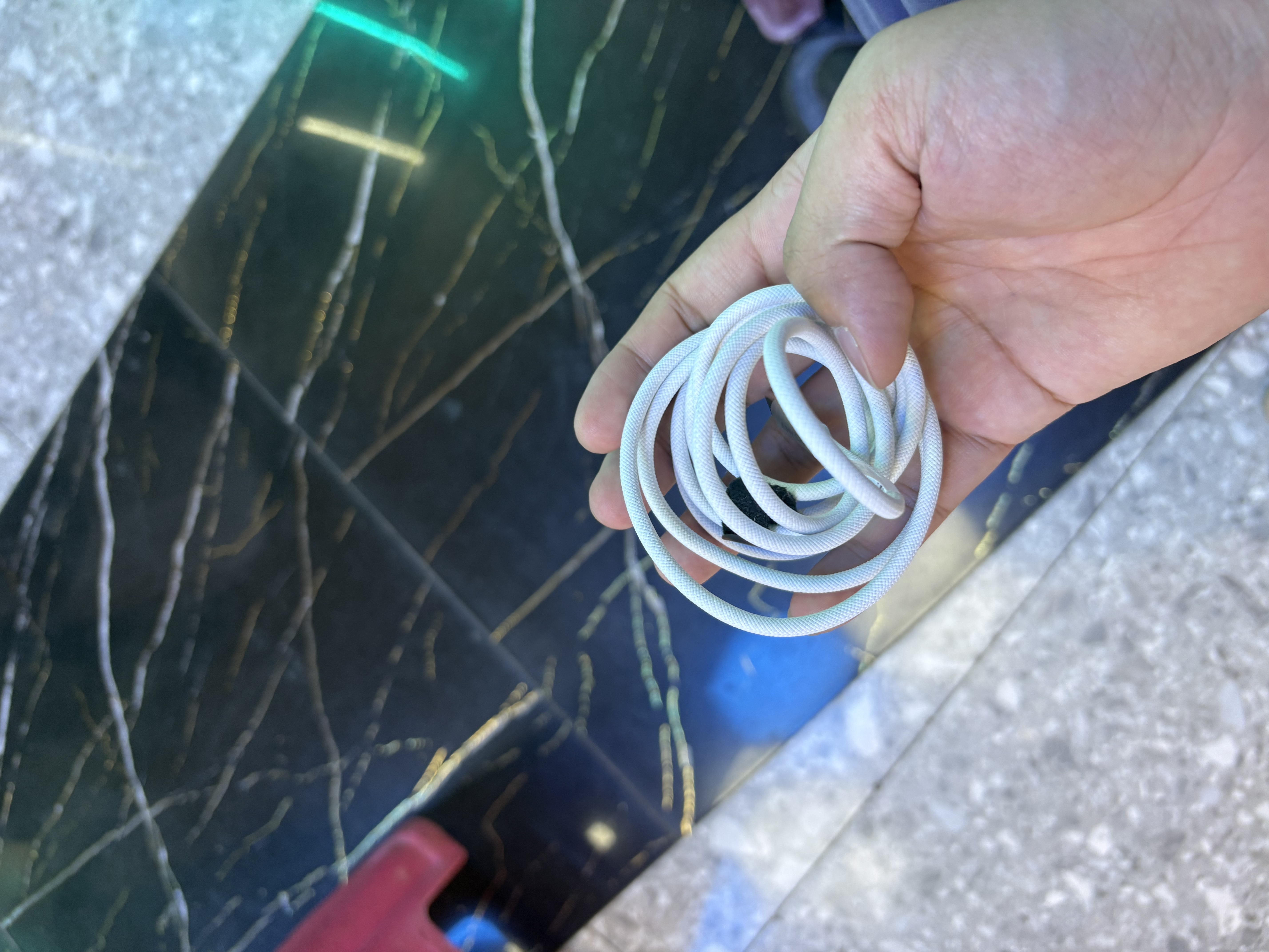 ANKER安克抗脏线【莱茵认证】140W双头Type-C苹果充电线适用iPhone18Pro/17/16/华为电脑车载快充数据线 实拍图