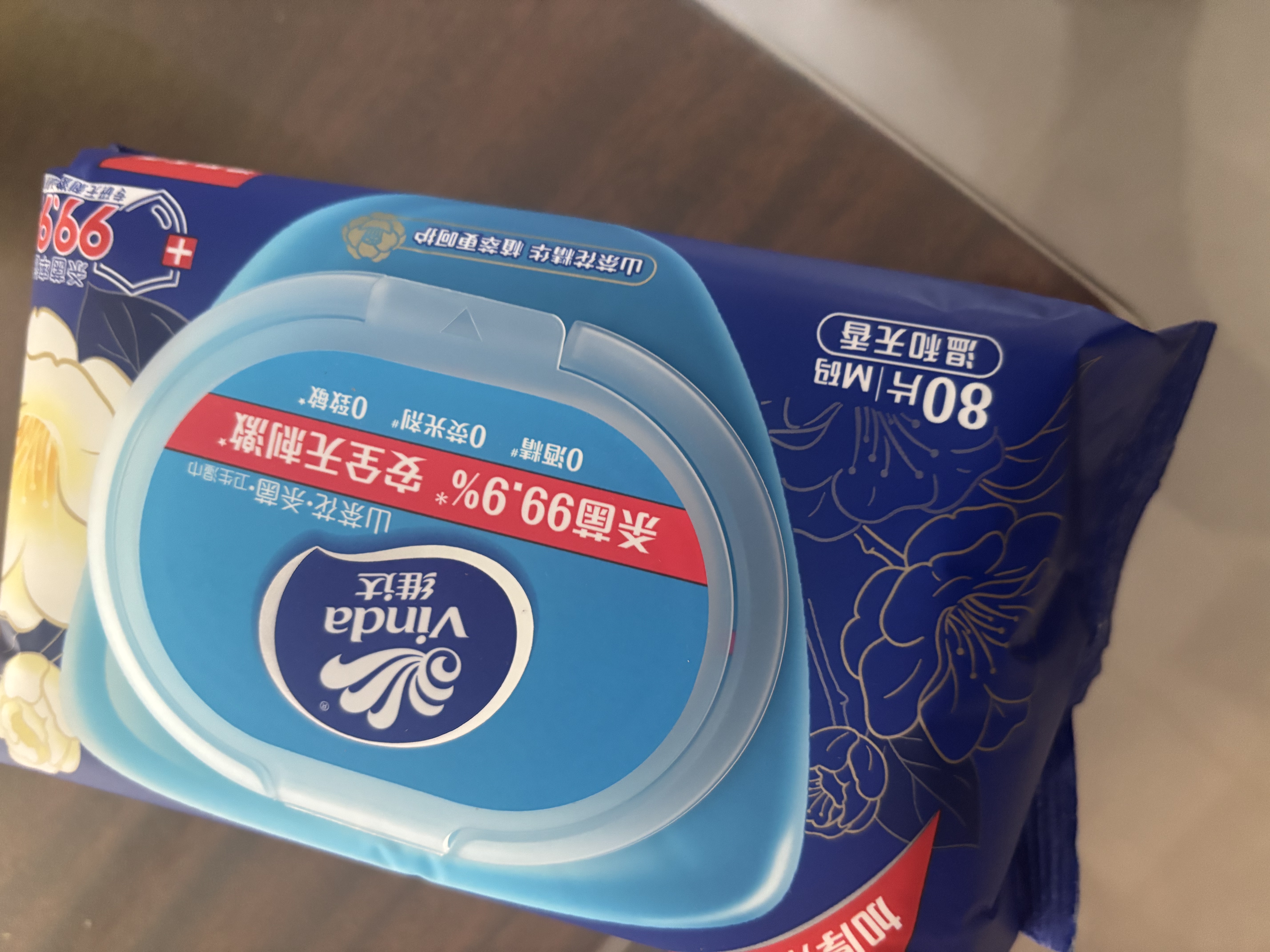 维达（Vinda）【张凌赫推荐】杀菌湿巾80片*5包 山茶花精华大包湿纸巾 新旧随机 实拍图