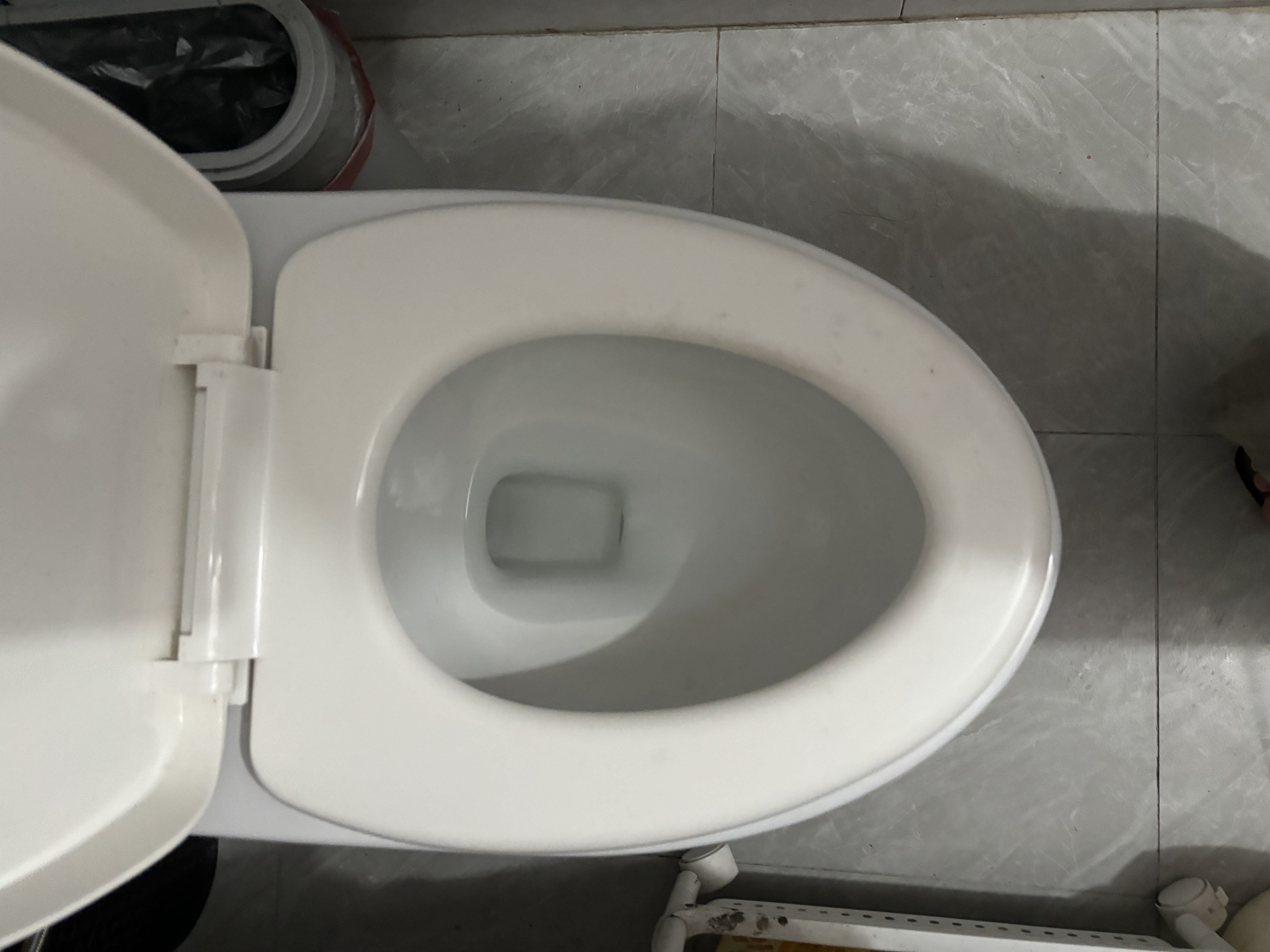 潜水艇马桶盖通用坐便器盖子家用加厚盖板老式抽水马桶圈器配件缓降 V型耐压长底座快拆款MG4 实拍图