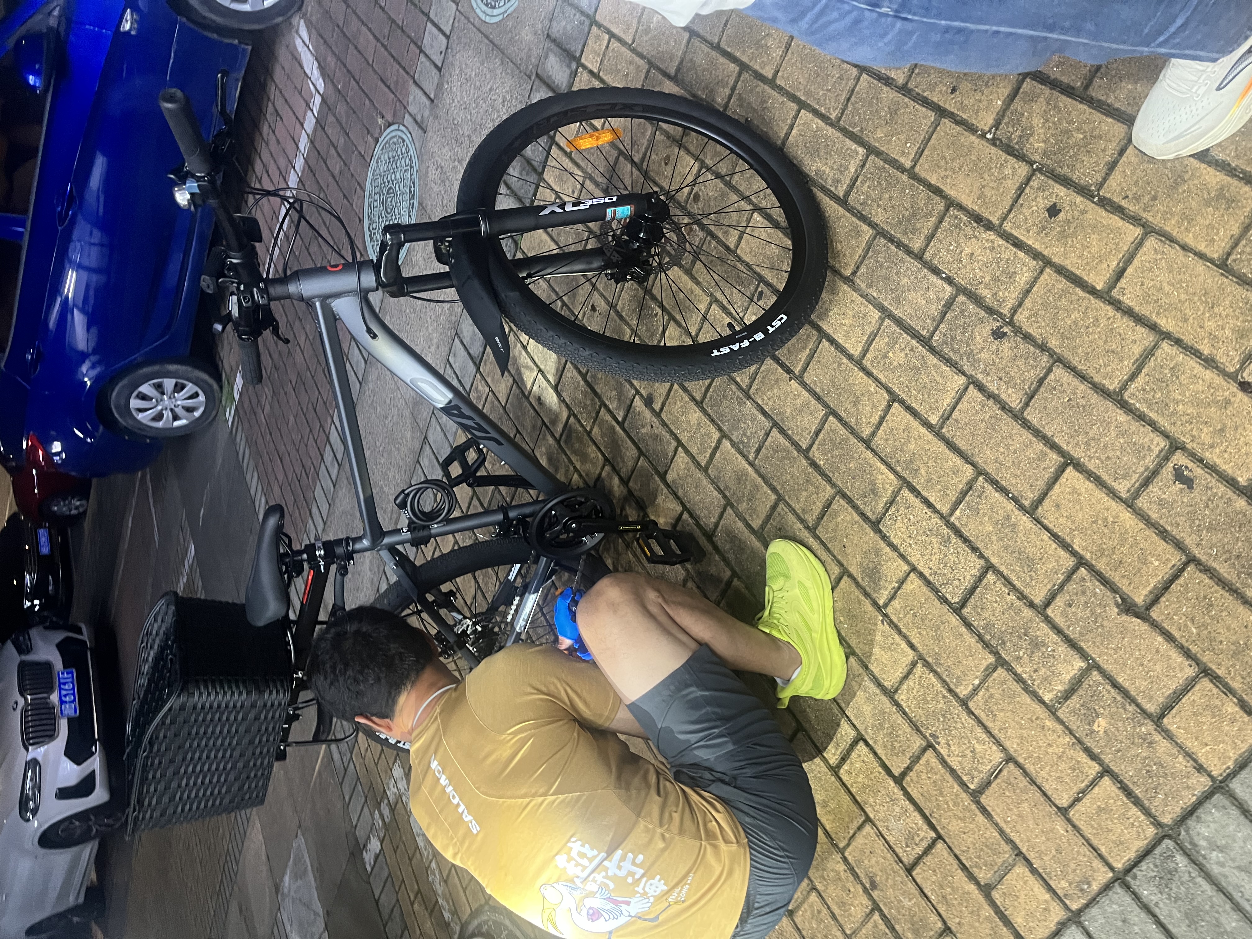 京东京造 XC350山地自行车铝合金禧玛诺21速油压碟刹成年人学生17寸太空灰 实拍图