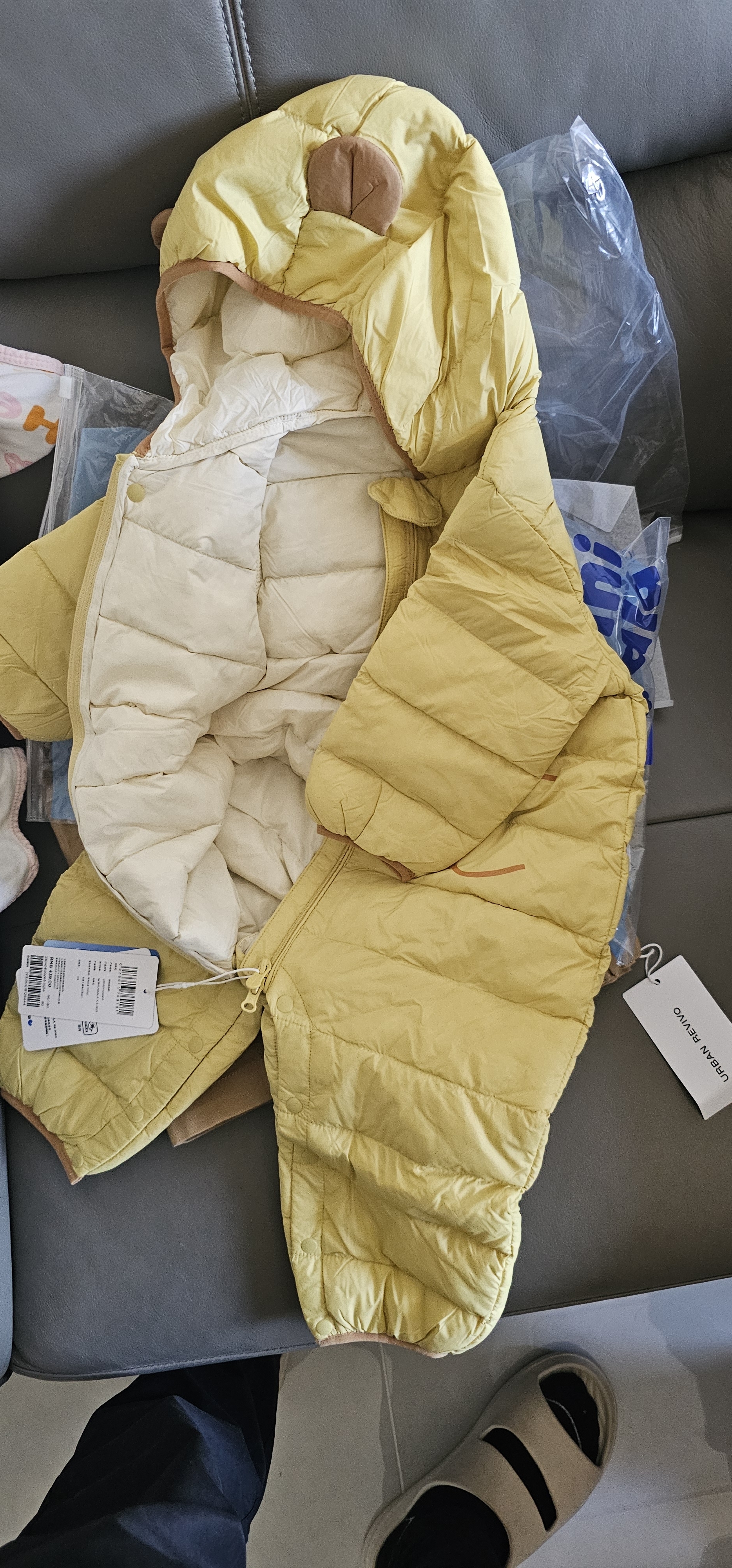 迷你巴拉（minibala）【迷你小蛋仔】儿童连体羽绒服男女童宝宝冬日保暖萌趣外套新款 蜜糖黄 【白鸭绒-1000+清洁度】 80 CM -充绒量59.9g 实拍图