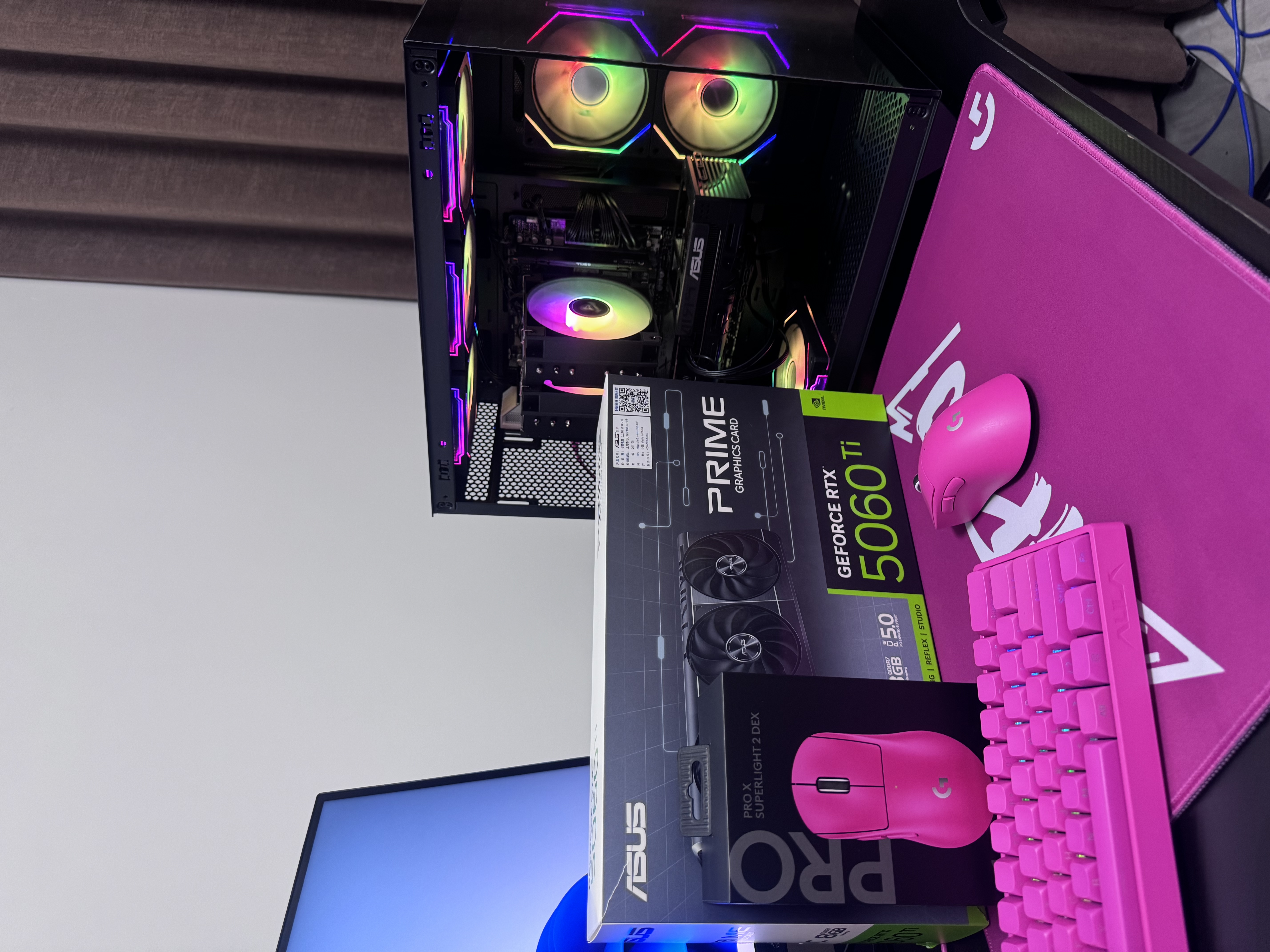 华硕AMD 9800X3D 7800X3D 9850X3D华硕RTX5070 5070TI 5080整机台式电脑游戏主机直播设计AI主机DIY 配三丨R7 7800X3D+华硕RTX5060Ti 实拍图