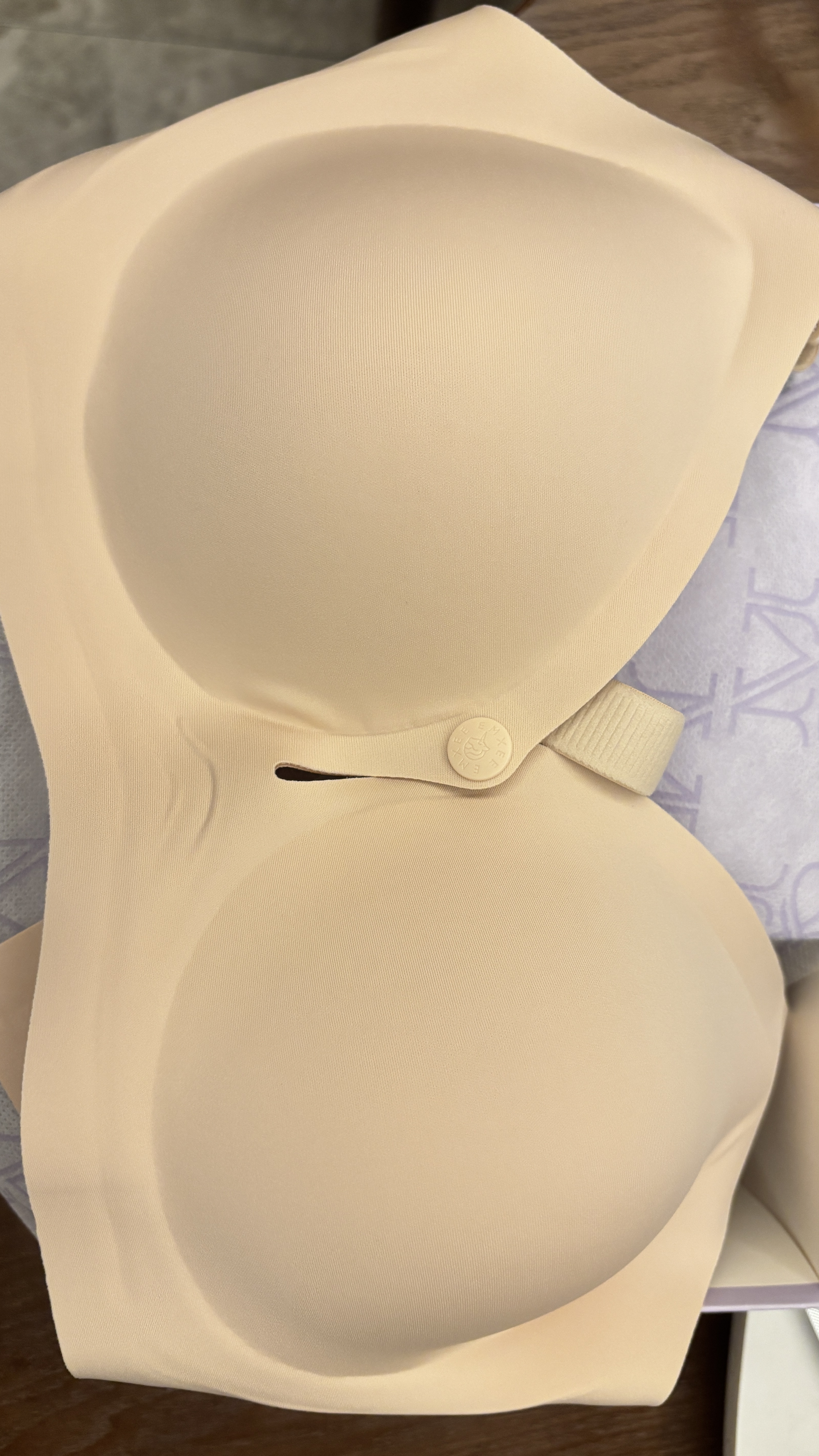 嫚熙（EMXEE）哺乳文胸春秋薄款舒适无痕聚拢前开扣怀孕喂奶哺乳内衣柔雾杏L码 实拍图