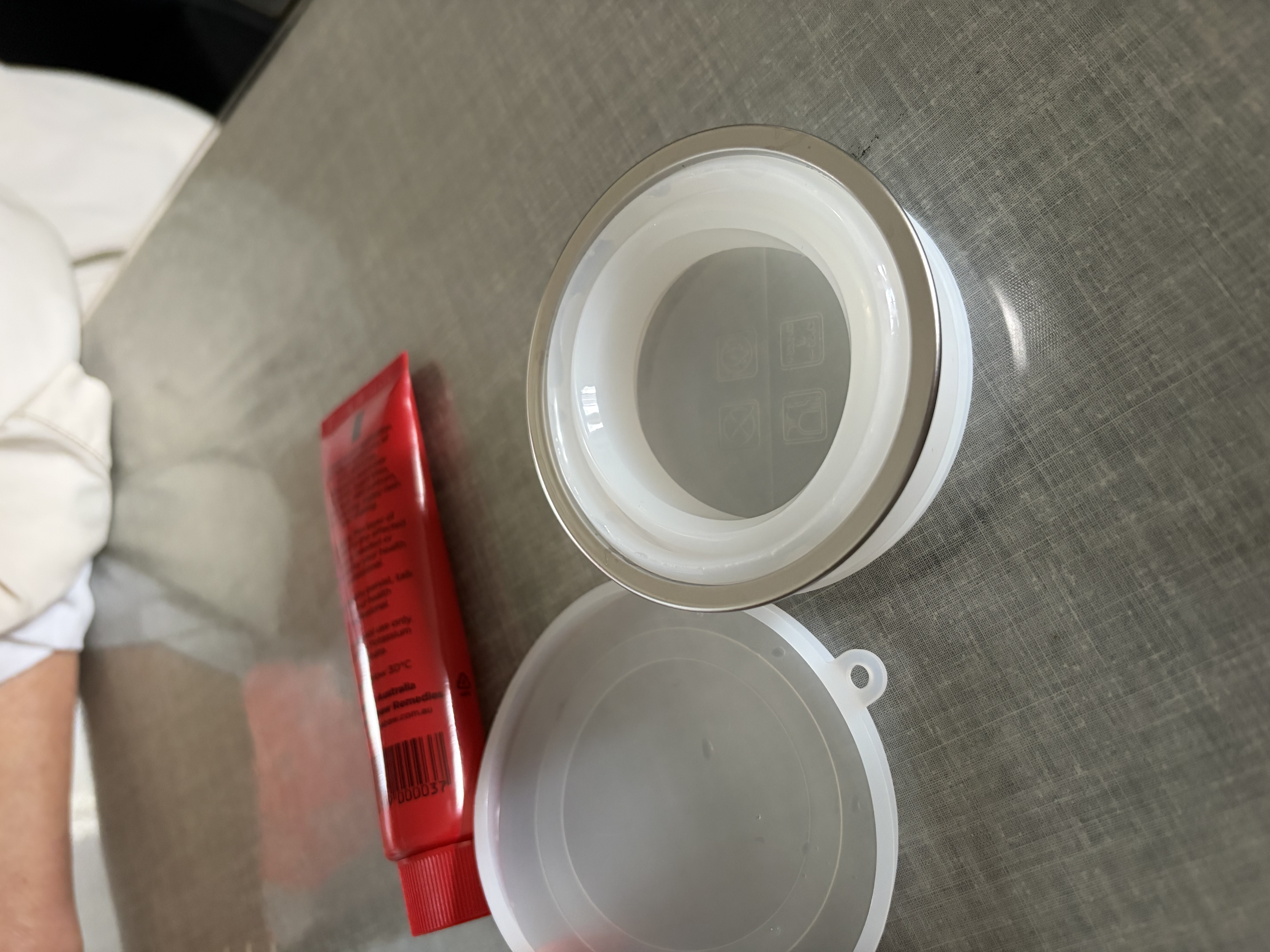 家の物语（KATEI STORY）日本漱口杯旅行刷牙杯便携漱口杯情侣硅胶可折叠洗漱刷牙杯子水杯 硅胶折叠口袋杯 白色 实拍图