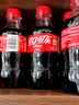 可口可乐汽水 碳酸饮料 300ml*24瓶 整箱装 新老包装随机发 实拍图