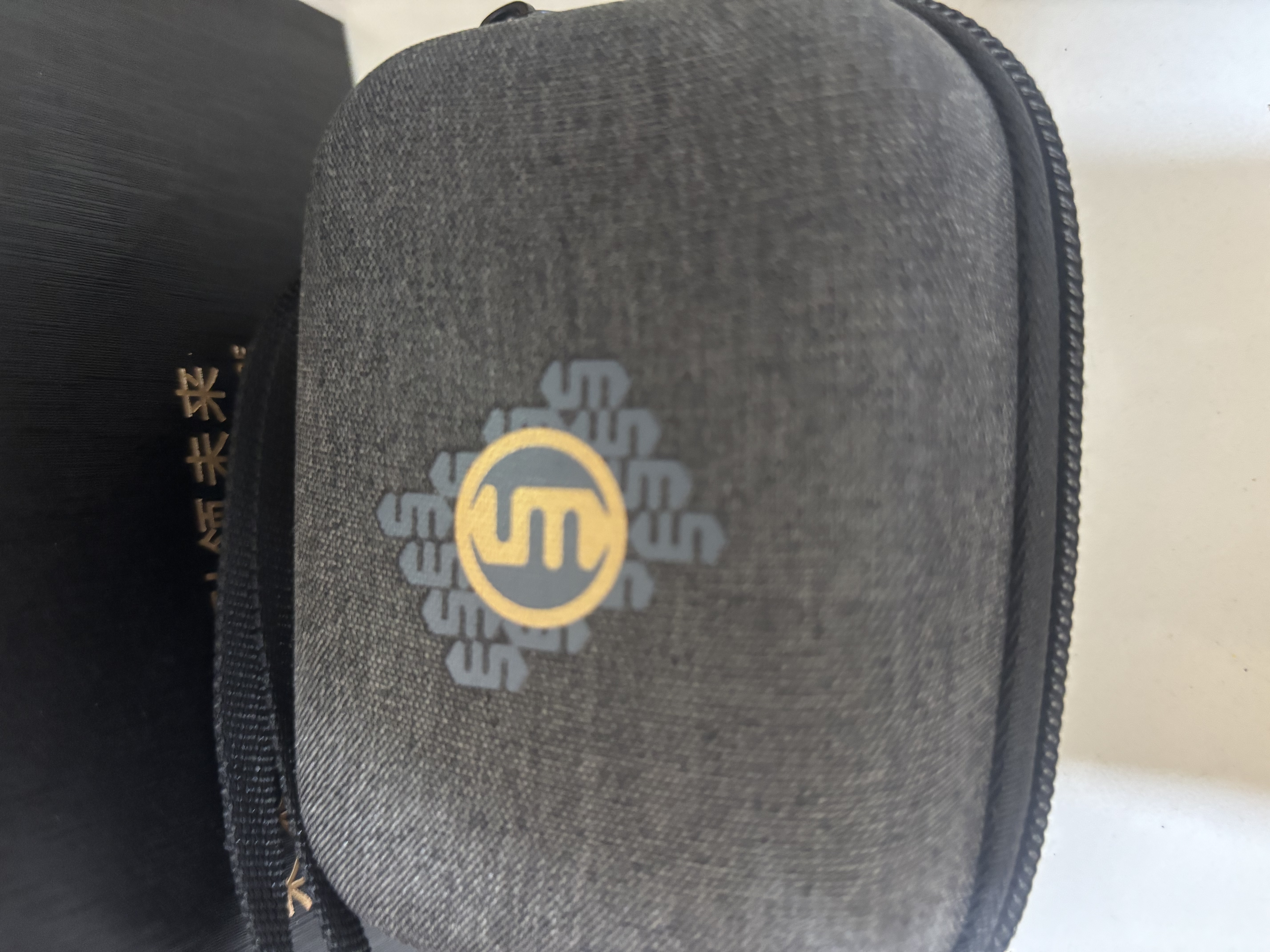 ESSONIONice Pro【热销100w+丨柏林之声】新款骨传导概念不入耳蓝牙耳机挂耳开放式跑步运动礼物索尼适用 香槟色【ACS空间声场+久戴舒适】 【尊享 | 鎏金黑礼盒典藏套装 含礼袋】 实拍图