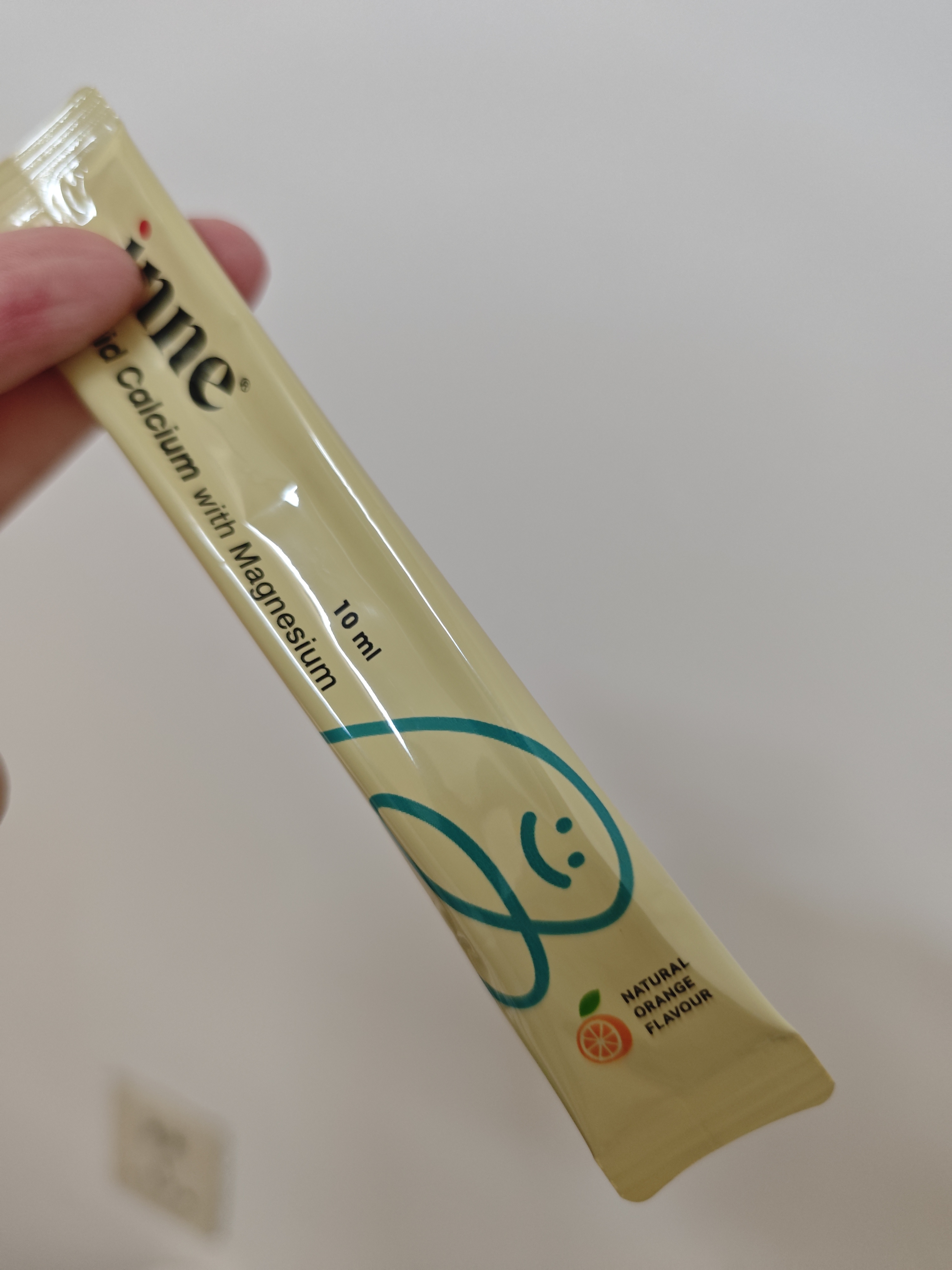 Inne【京东旗舰店】因你钙镁锌小金条儿童液体钙补钙含维生素D3 【3件更优惠】小金条 30条*1盒 （香橙味） 京东健康 实拍图