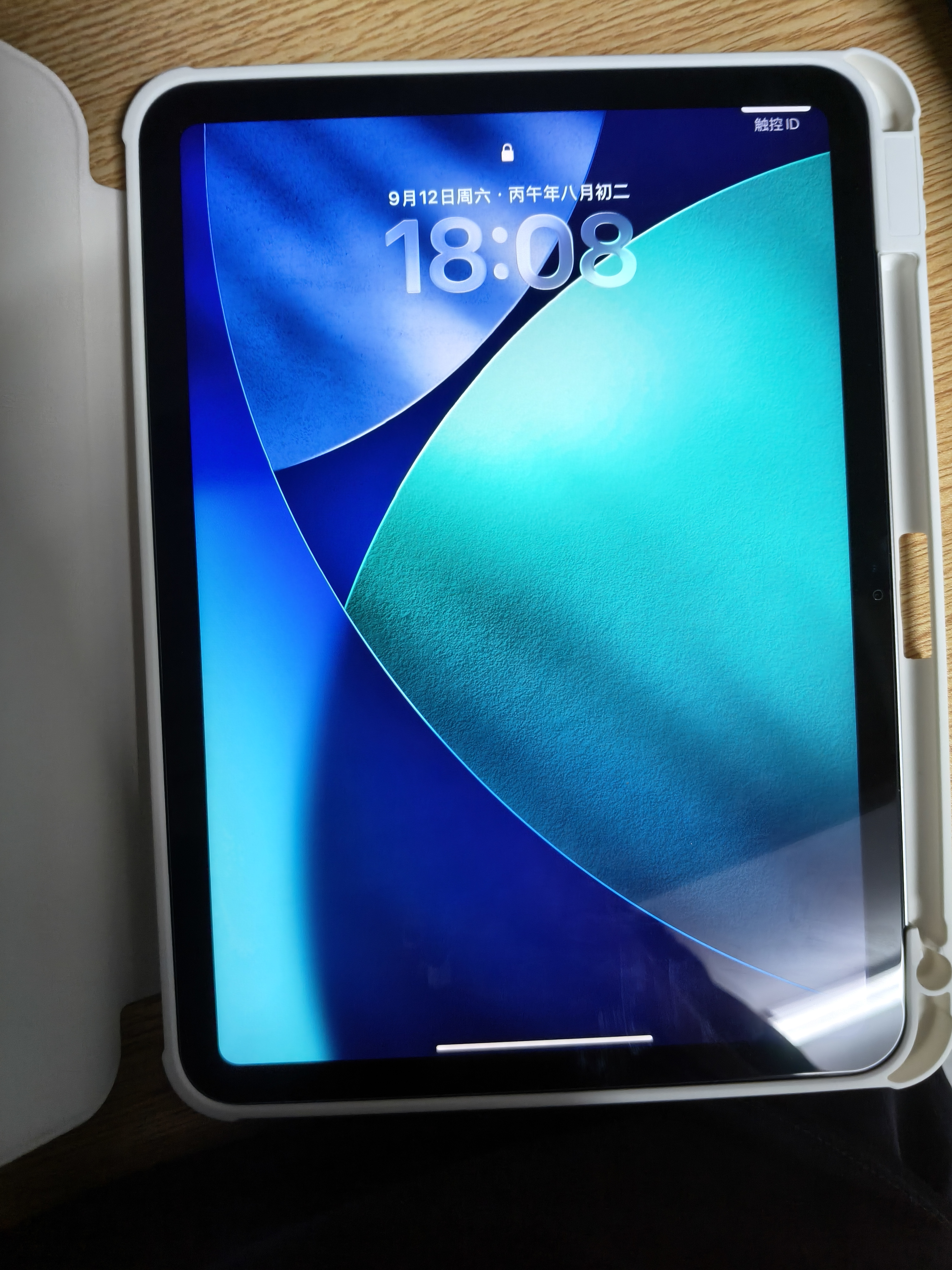 闪魔适用iPad11钢化膜A16芯片2025年款Apple平板11/10电脑高清贴膜全屏抗指纹防爆第十代屏幕保护 实拍图