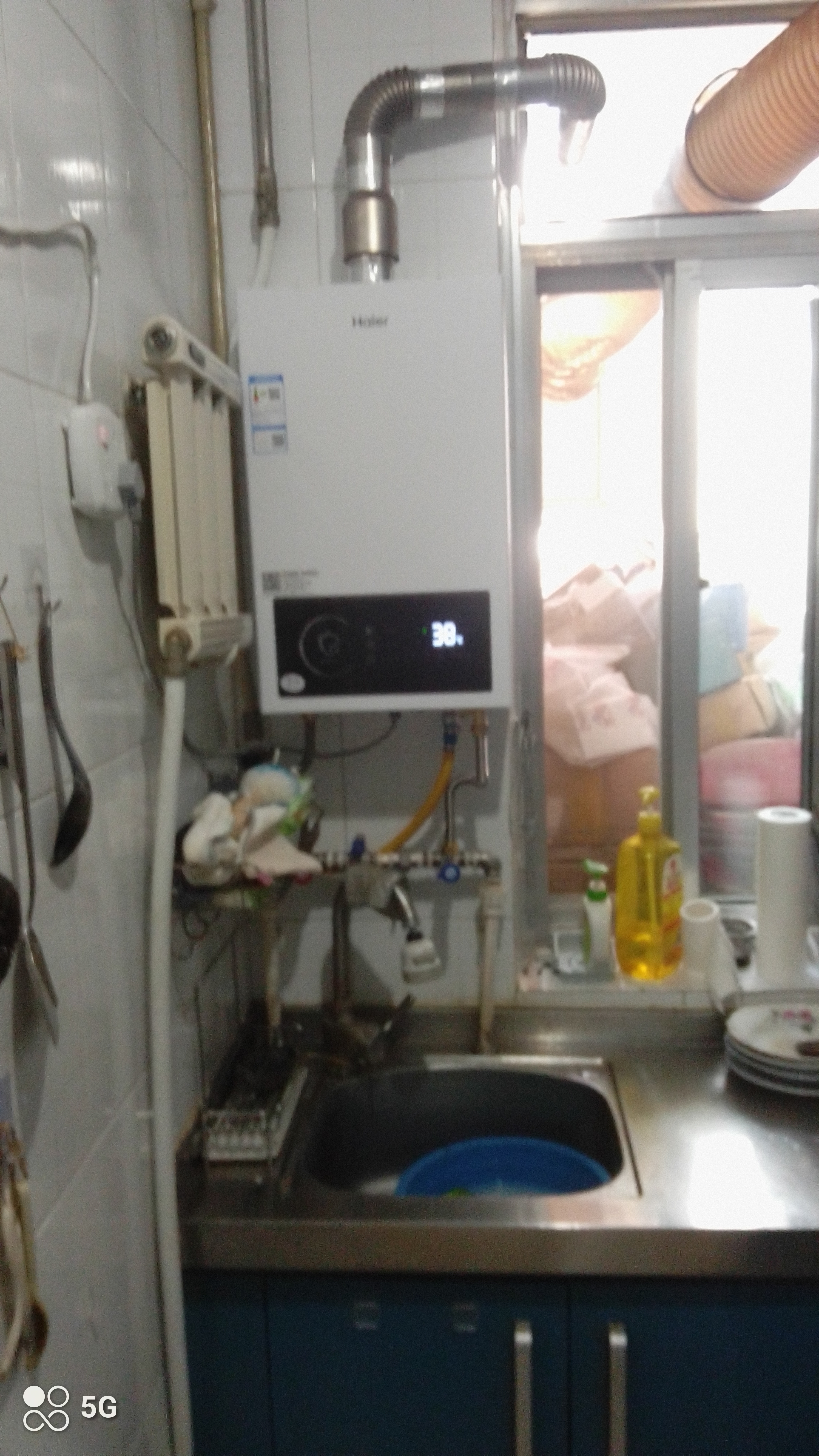 海尔（Haier）【咨询客服领补贴】燃气热水器UTSPRO13升16升智能洗澡恒温家用强排式防冻ECO节能天然气热水器 12L 节能恒温【UTSPRO】 实拍图