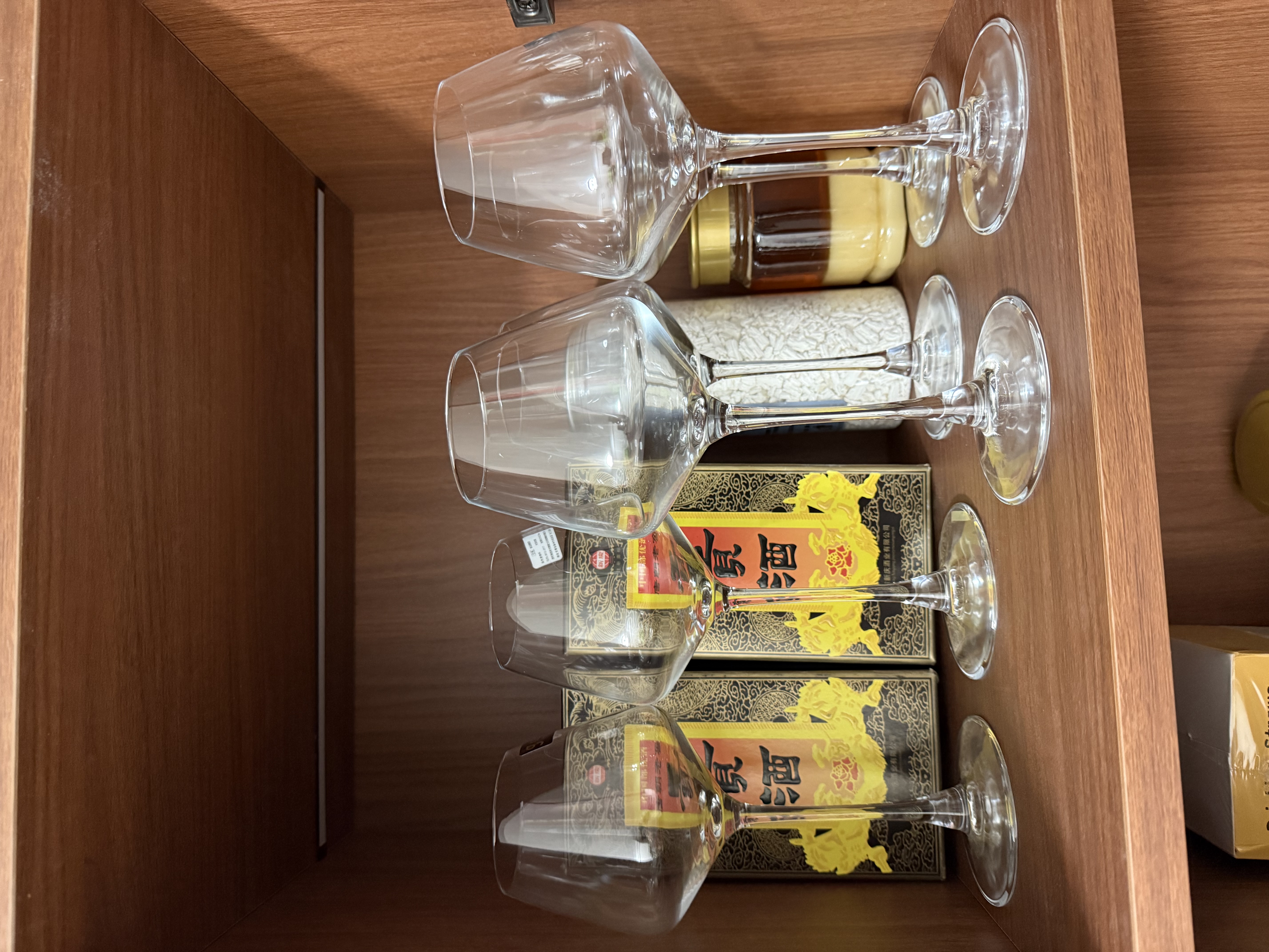 格娜斯（CRISTALGLASS）勃艮第红酒杯套装 家用大号水晶玻璃葡萄酒高脚杯酒具460ml两只 实拍图