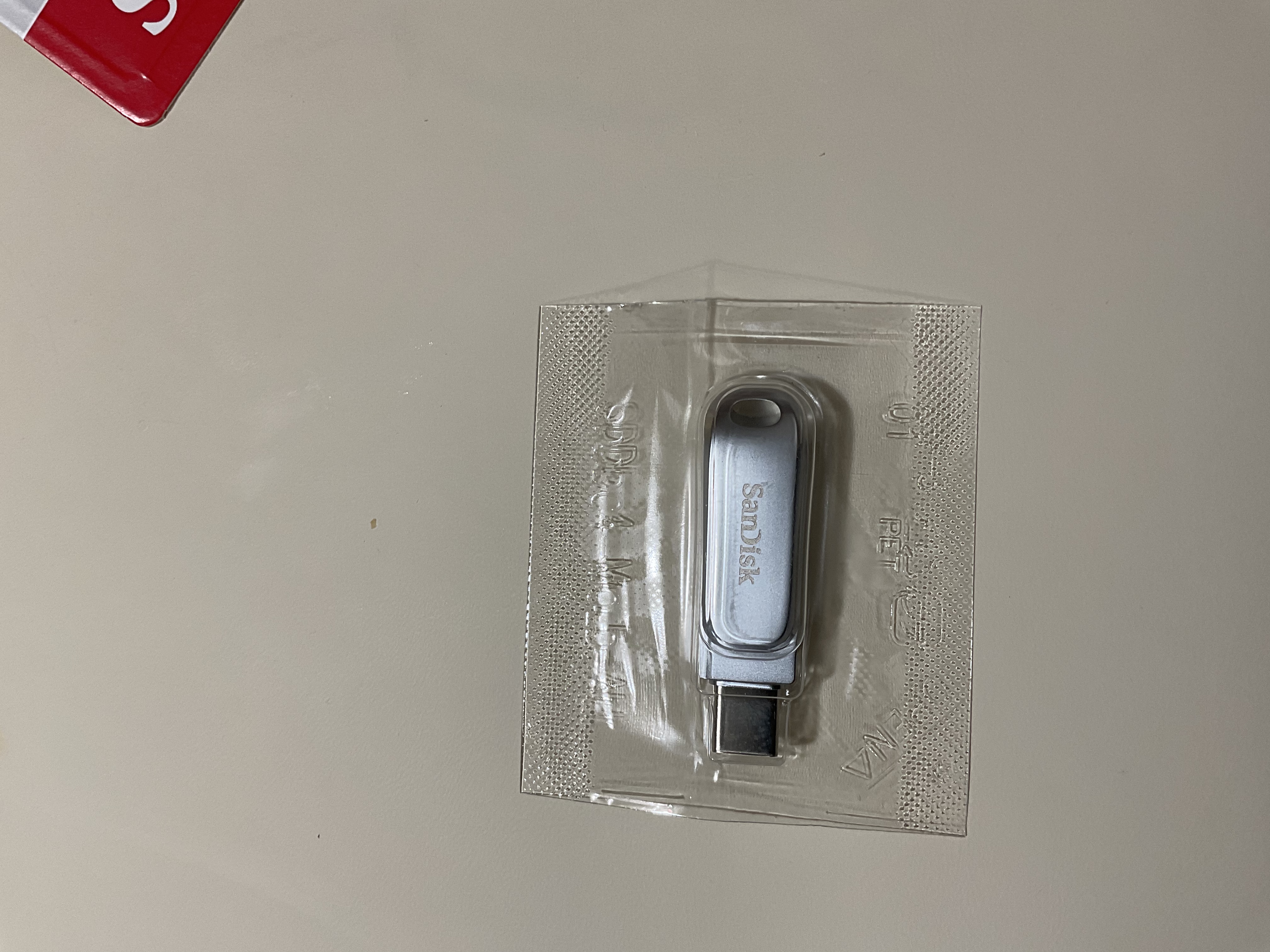 Sandisk闪迪128GB Type-C USB3.2 手机U盘DDC4 读速高达400MB/s 自动备份 手机电脑两用 金属双接口大容量优盘 实拍图