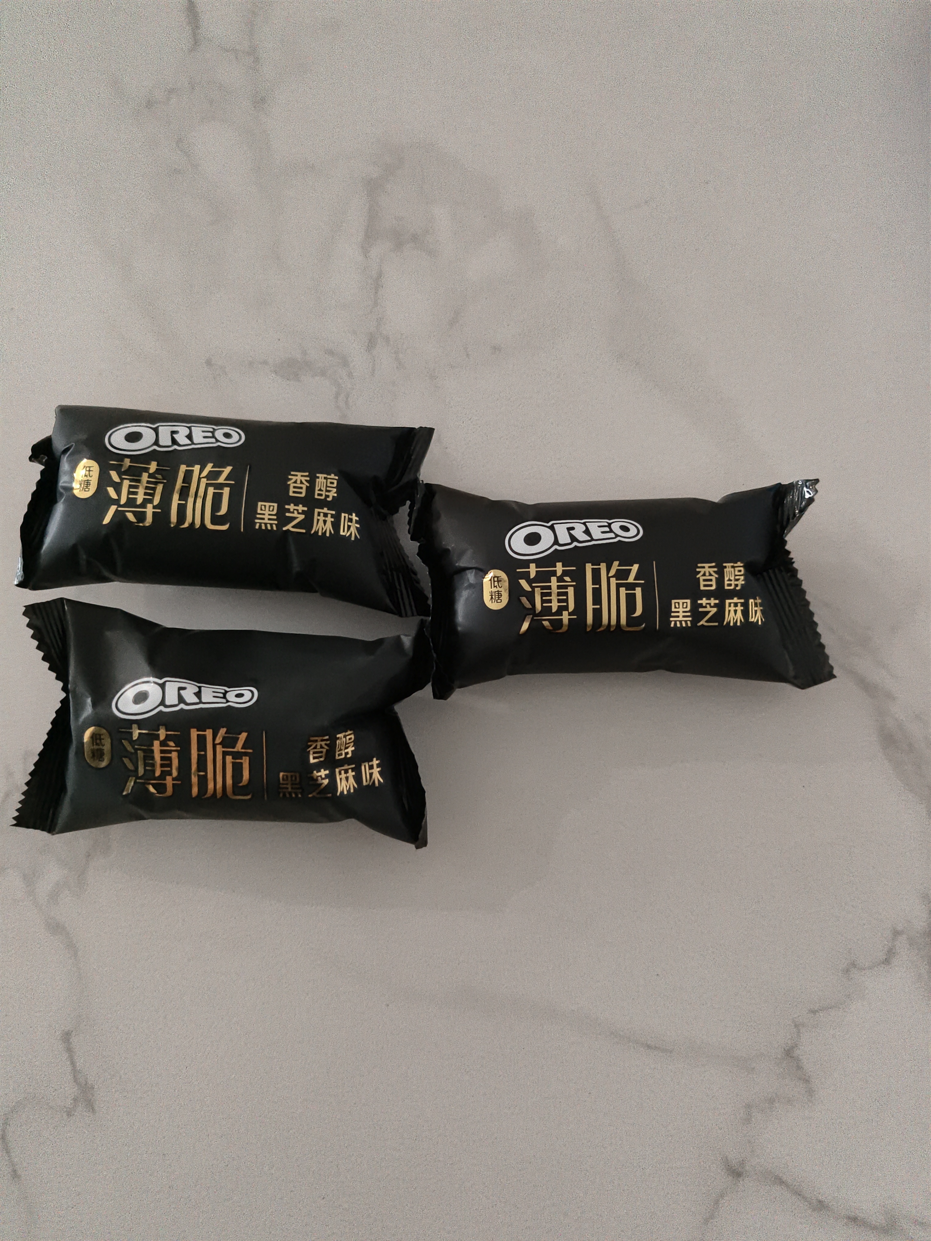 奥利奥（Oreo）【曾沛慈同款】低糖黑芝麻味薄脆饼干夹心124g 休闲零食 实拍图
