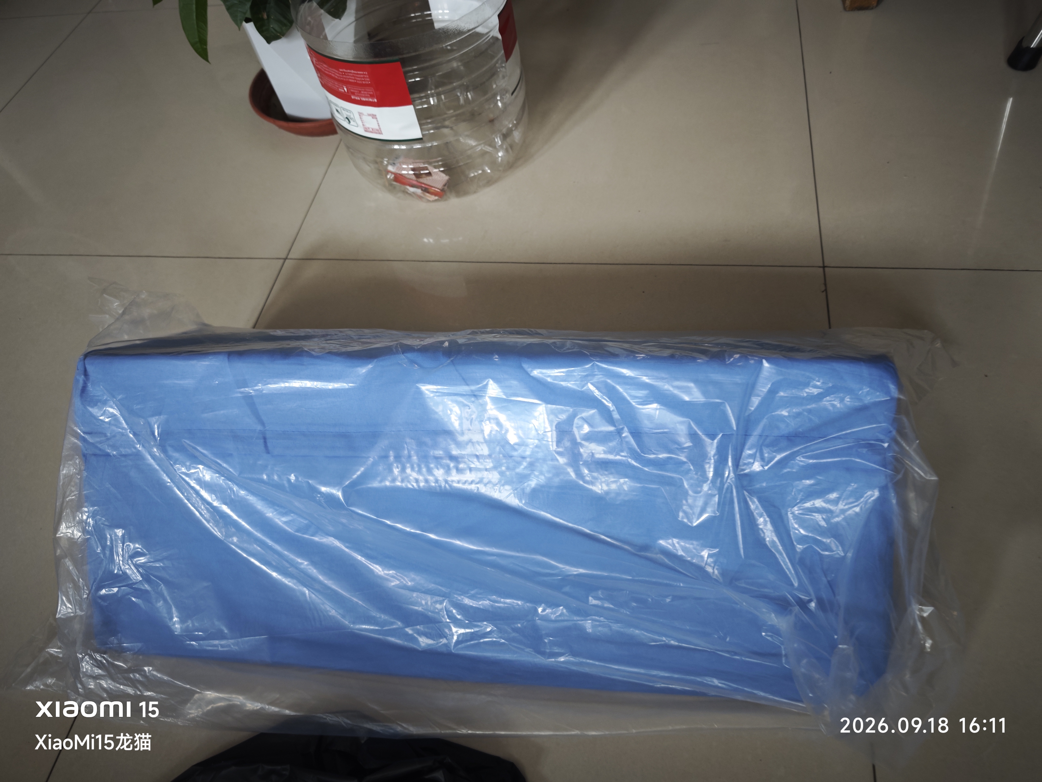 翻身垫老人护理用品瘫痪卧床病人防褥疮三角枕辅助器久躺神器 【蓝色】大号R形60*25*20 无规格 实拍图