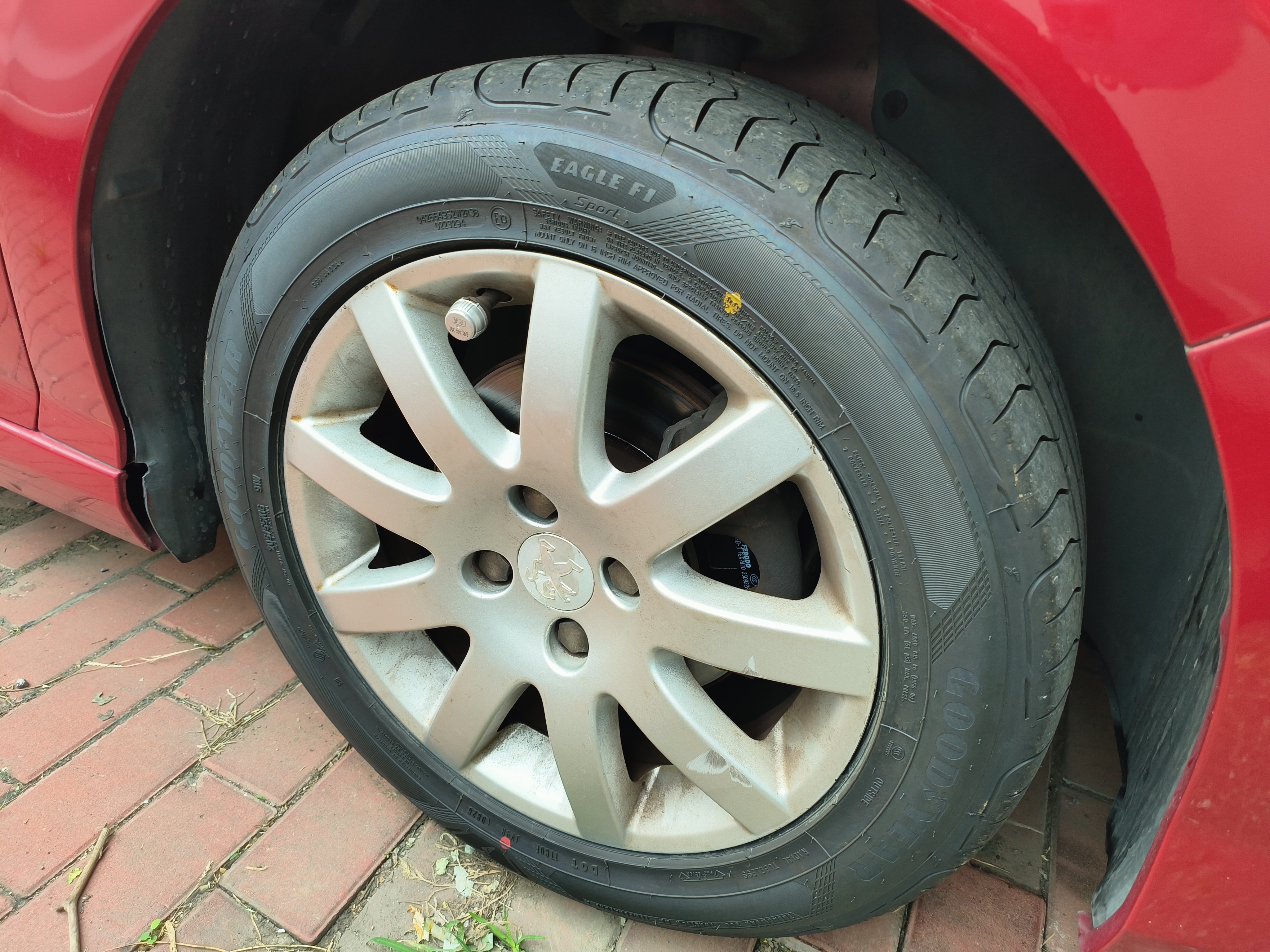 固特异（Goodyear）汽车轮胎 205/55R16 91W 鹰驰F1酷跑 适配 速腾/卡罗拉 御乘升级 实拍图