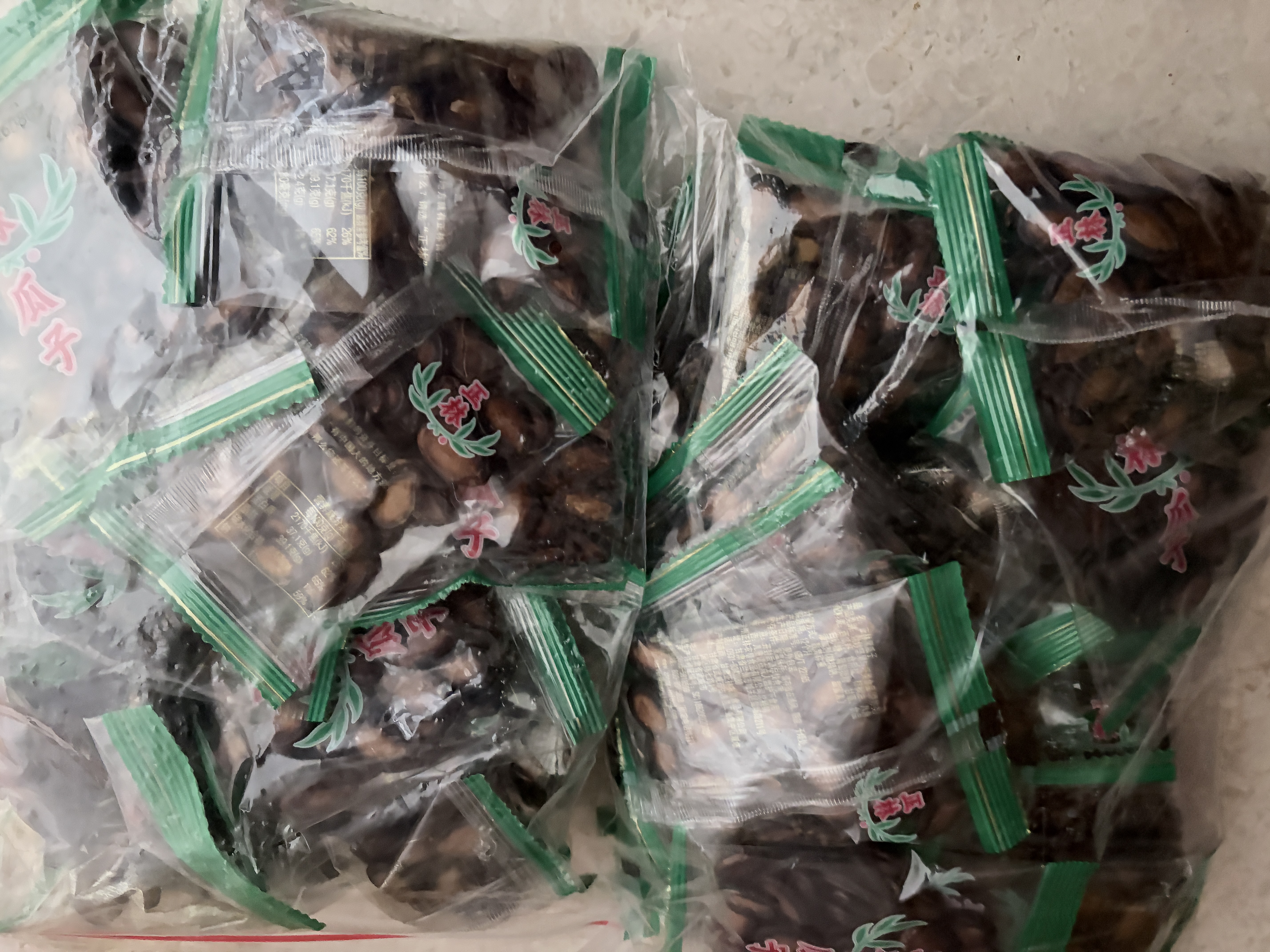 正林正林瓜子甘草味500g大片西瓜子咸味原味黑瓜子零食炒货年货小吃 西瓜子 500g 2袋 实拍图