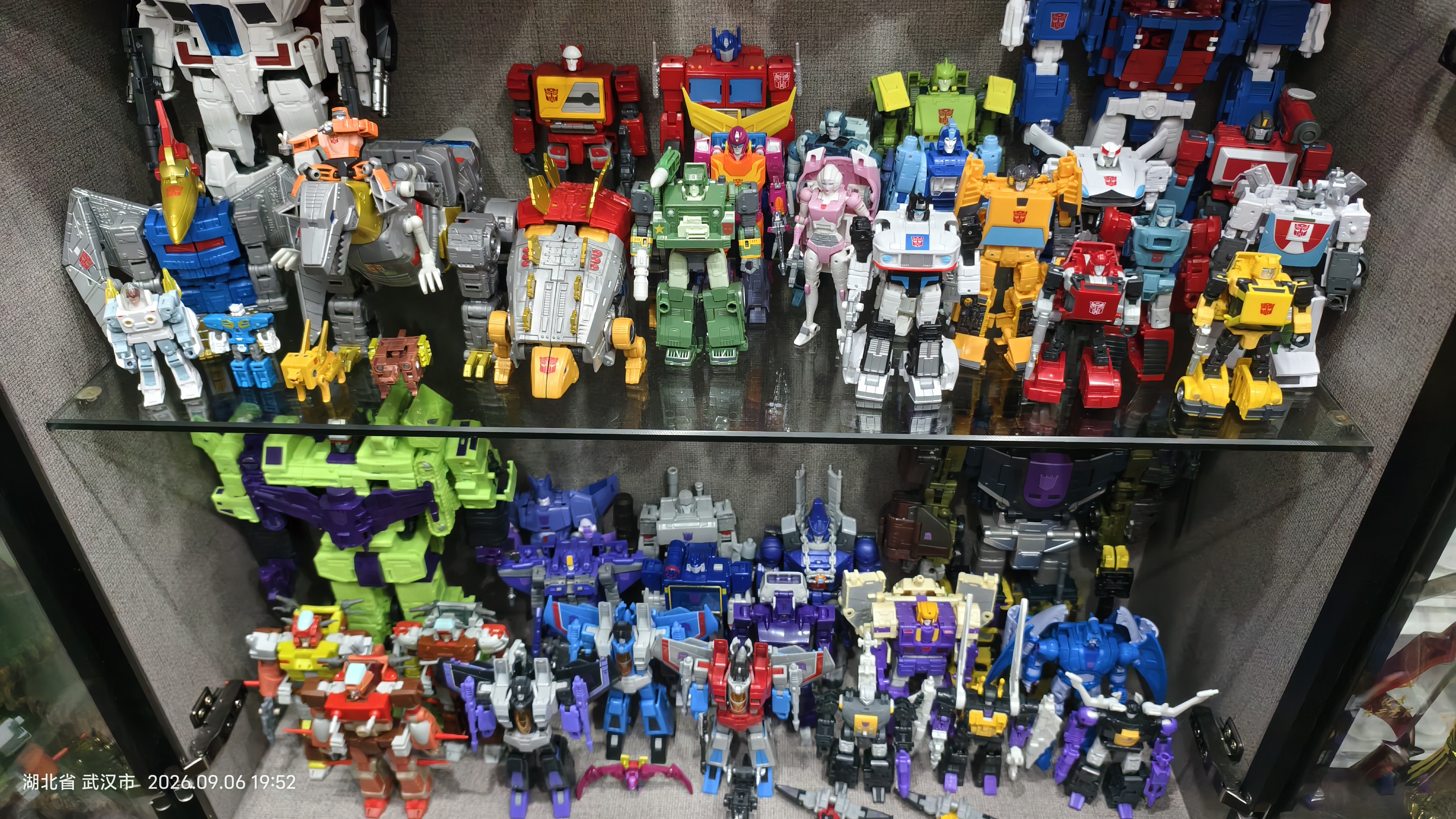 变形金刚（Transformers）玩具工作室系列领袖级86大电影四十周年纪念版战损擎天柱G2250 实拍图