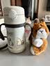 膳魔师（THERMOS）儿童水杯保温保冷杯提摩西带杯套把手316L不锈钢学生杯幼儿TCKC 实拍图