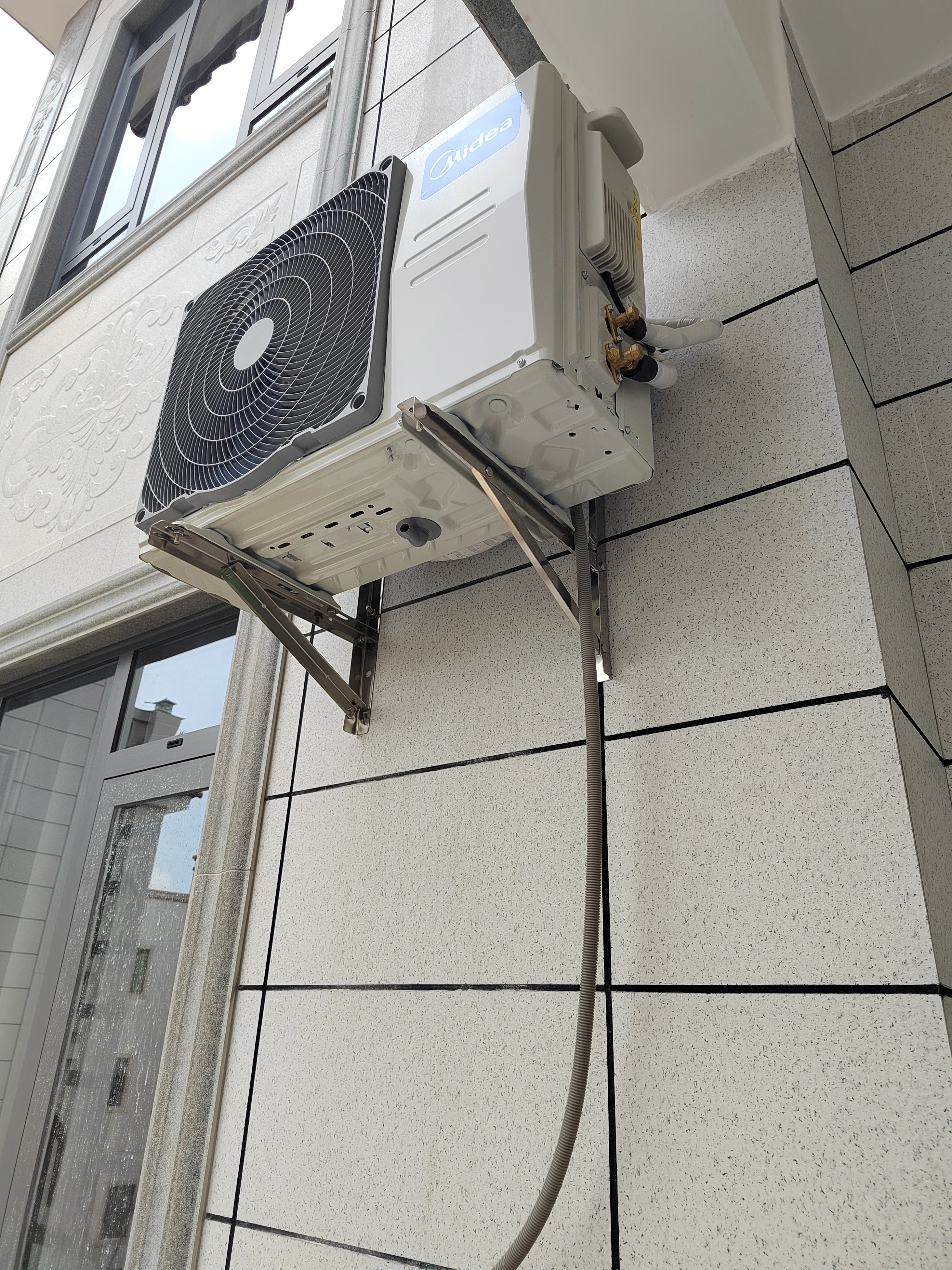 海尔（Haier）国家补贴空气能电热水器包安装 双变频一级节能200升/300升80℃家用商用统帅空气源电辅热泵热水器 升级款MFE7【200升AI全变频】顶配新款 变频 实拍图