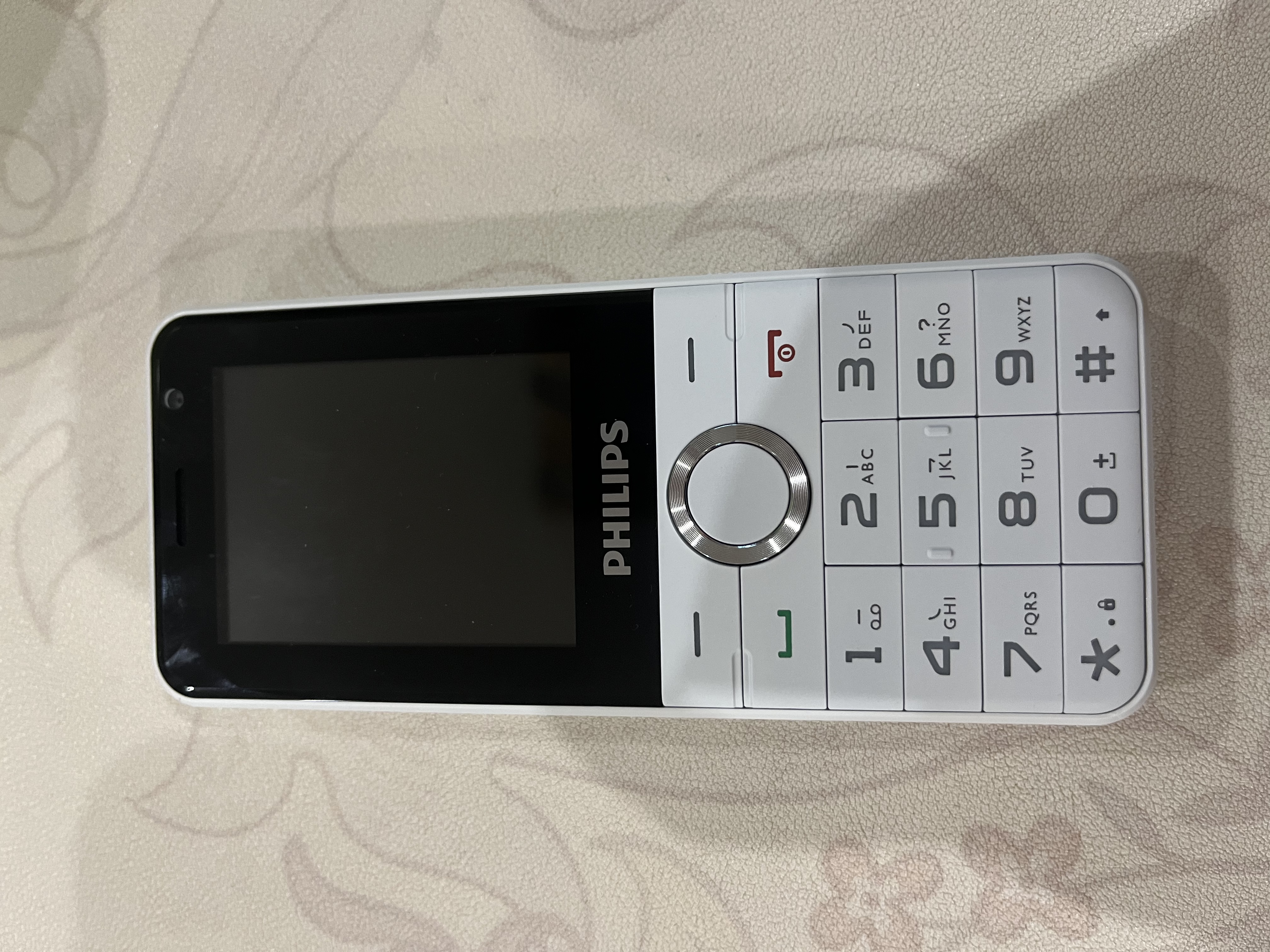 飞利浦（PHILIPS）Z10学生手机微信视频GPS定位全网通戒网无游戏超长待机小学初高中专用智能儿童电话老年人手机白色 实拍图
